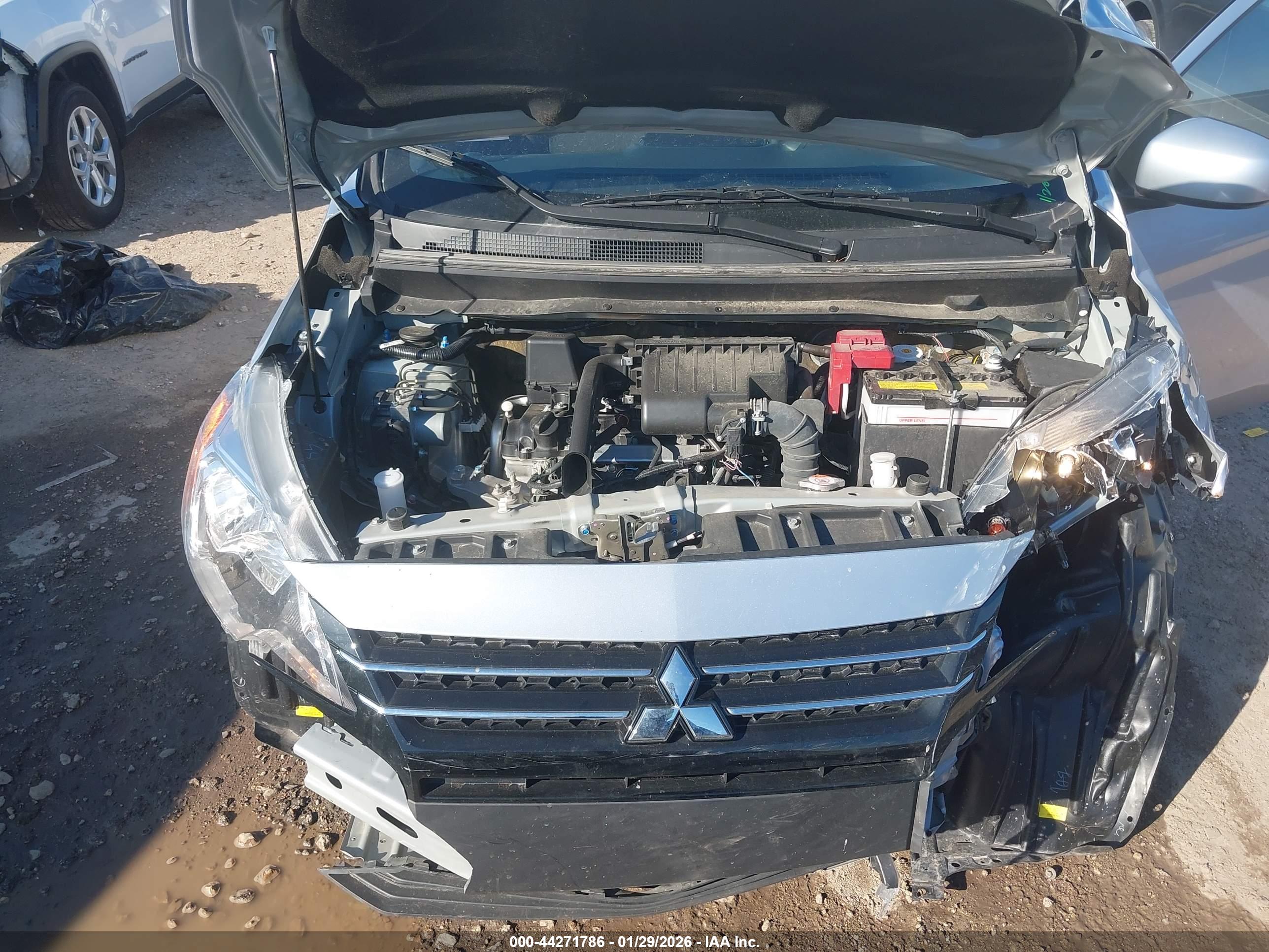 MITSUBISHI MIRAGE image 10