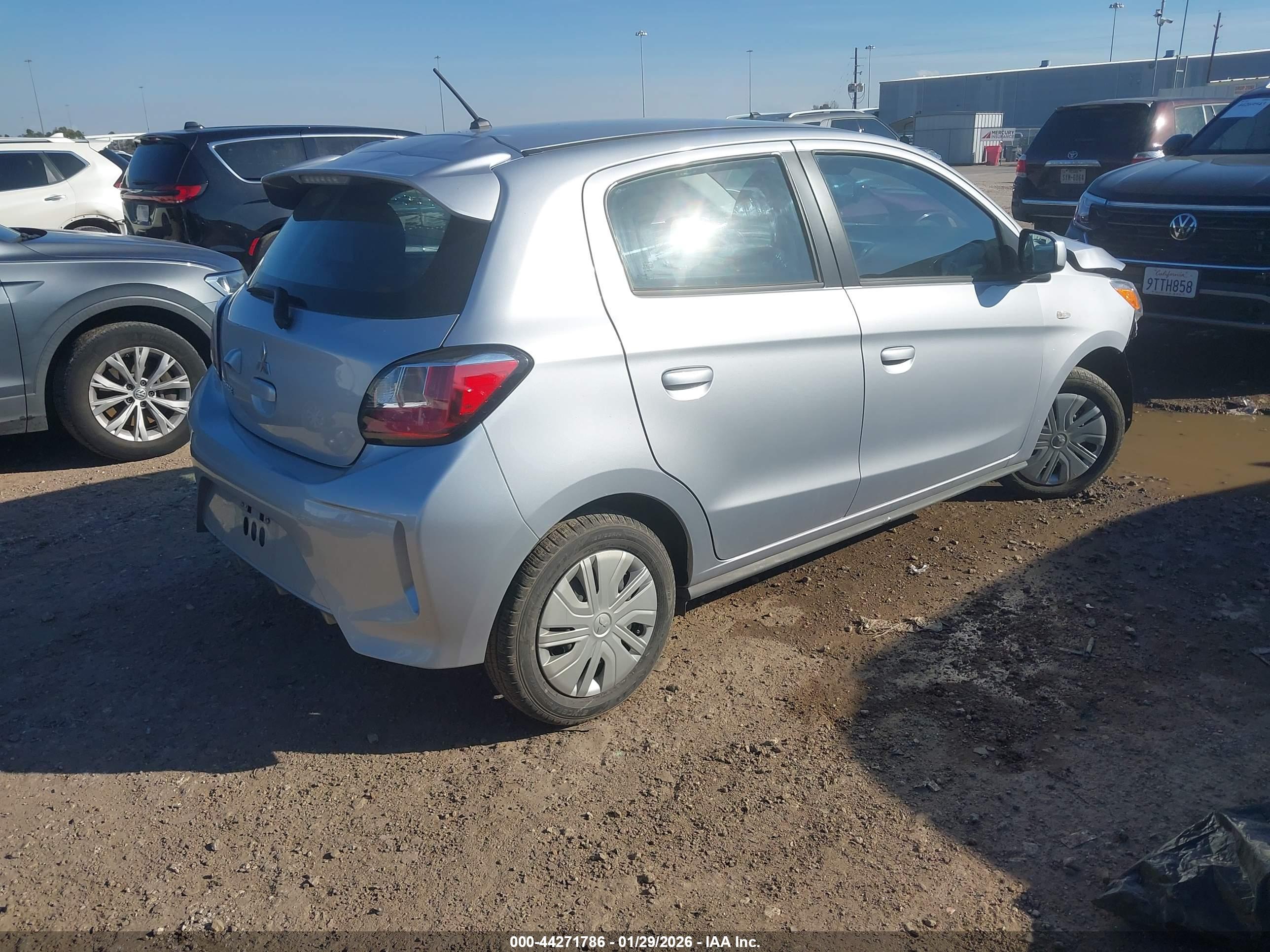 MITSUBISHI MIRAGE image 4
