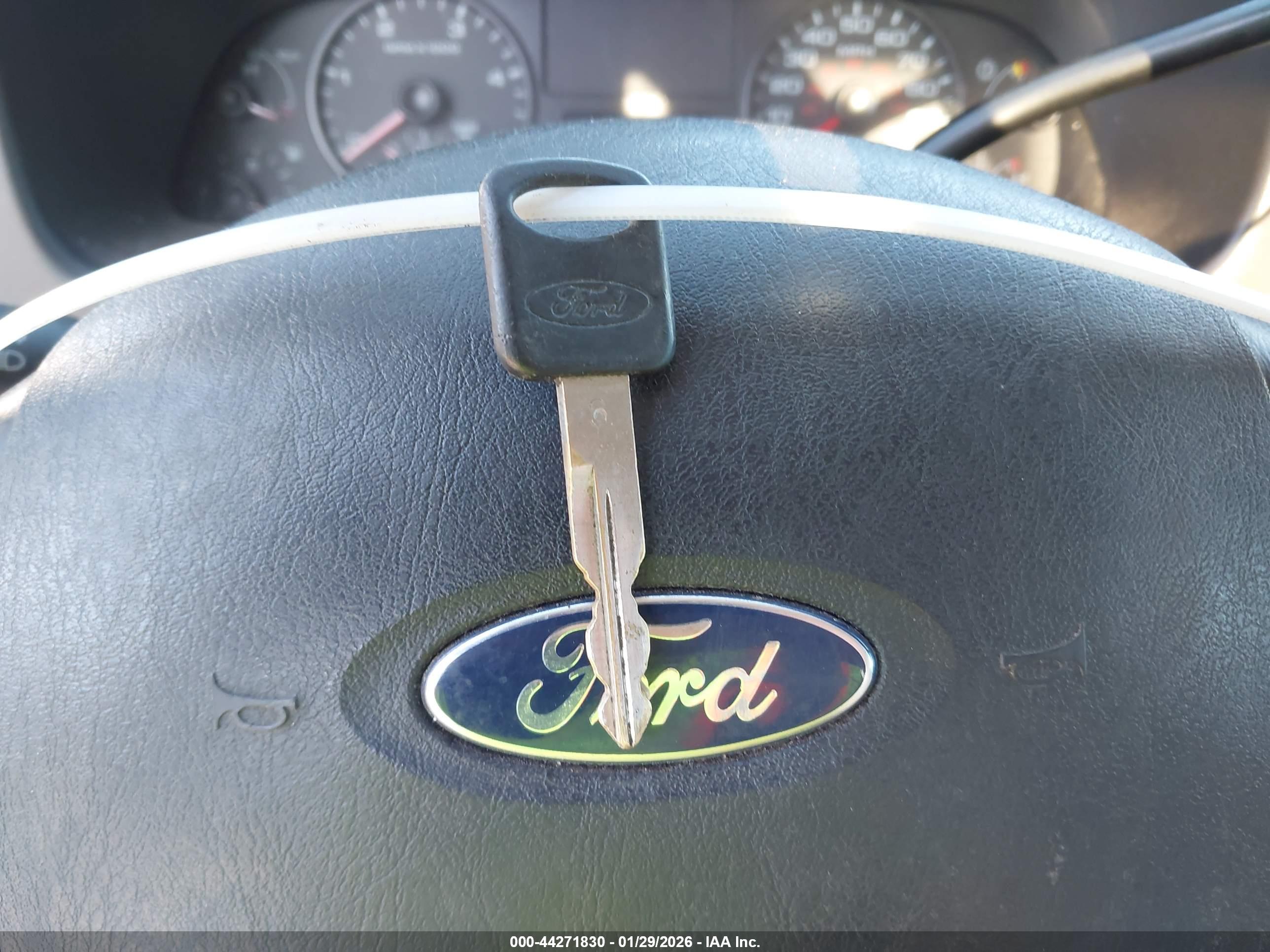 FORD F-250 image 11