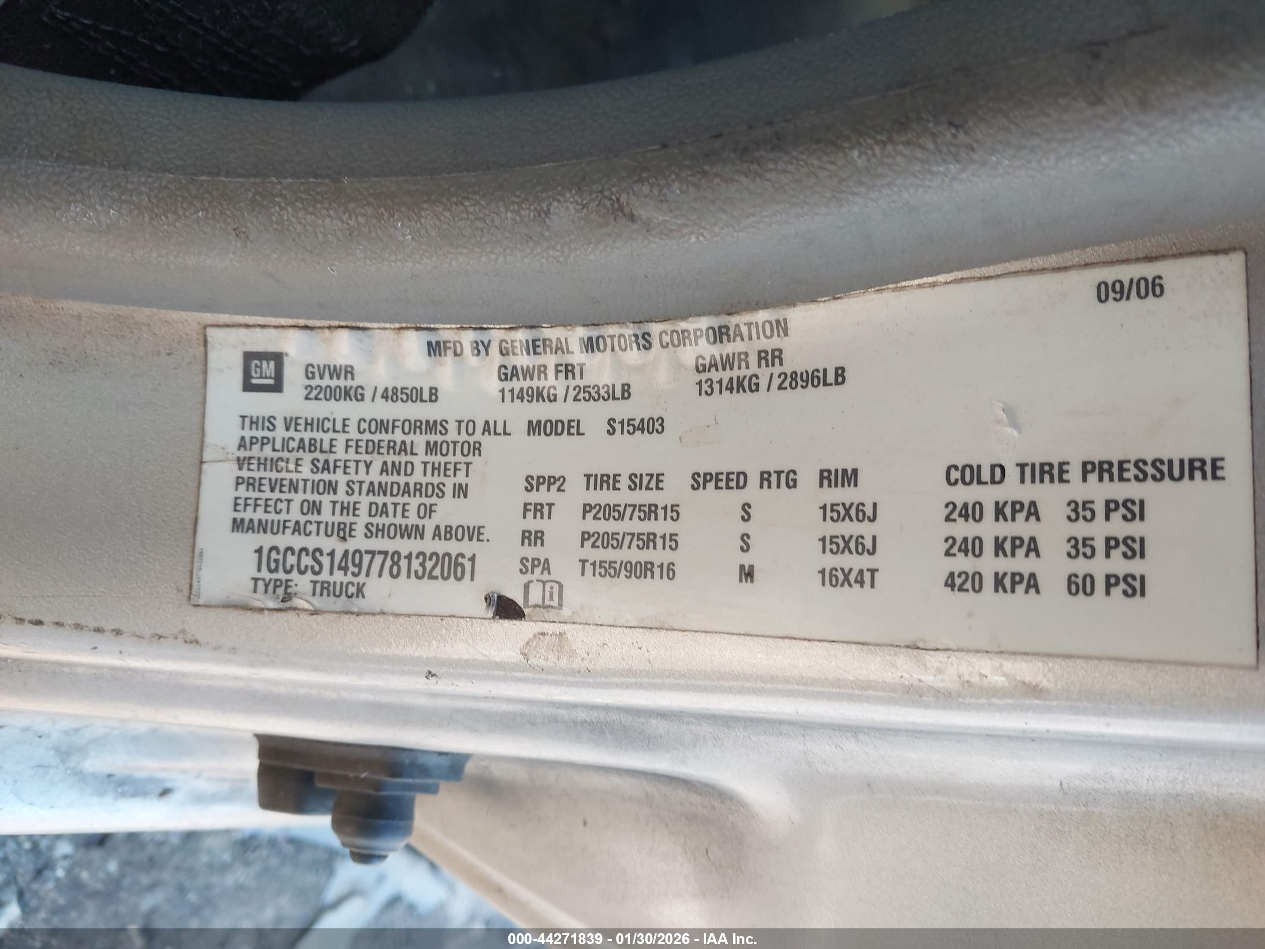 CHEVROLET COLORADO image 9