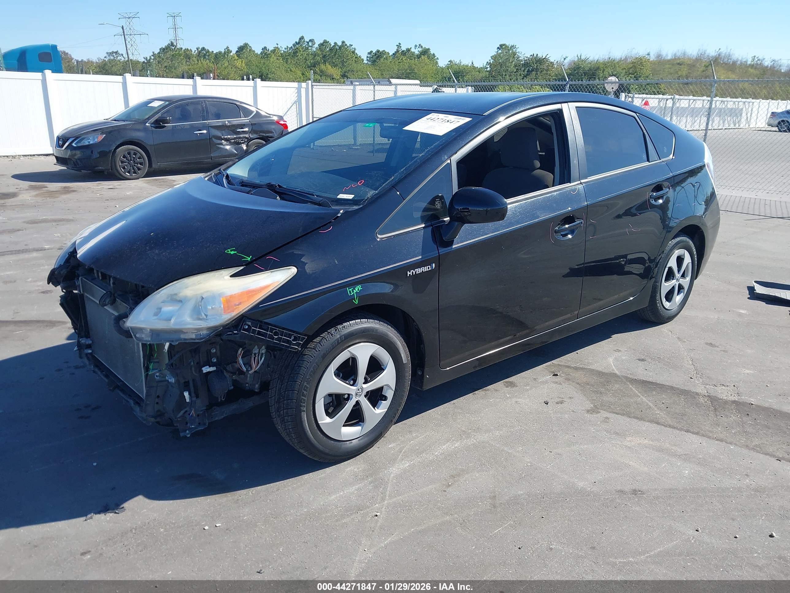 TOYOTA PRIUS image 2