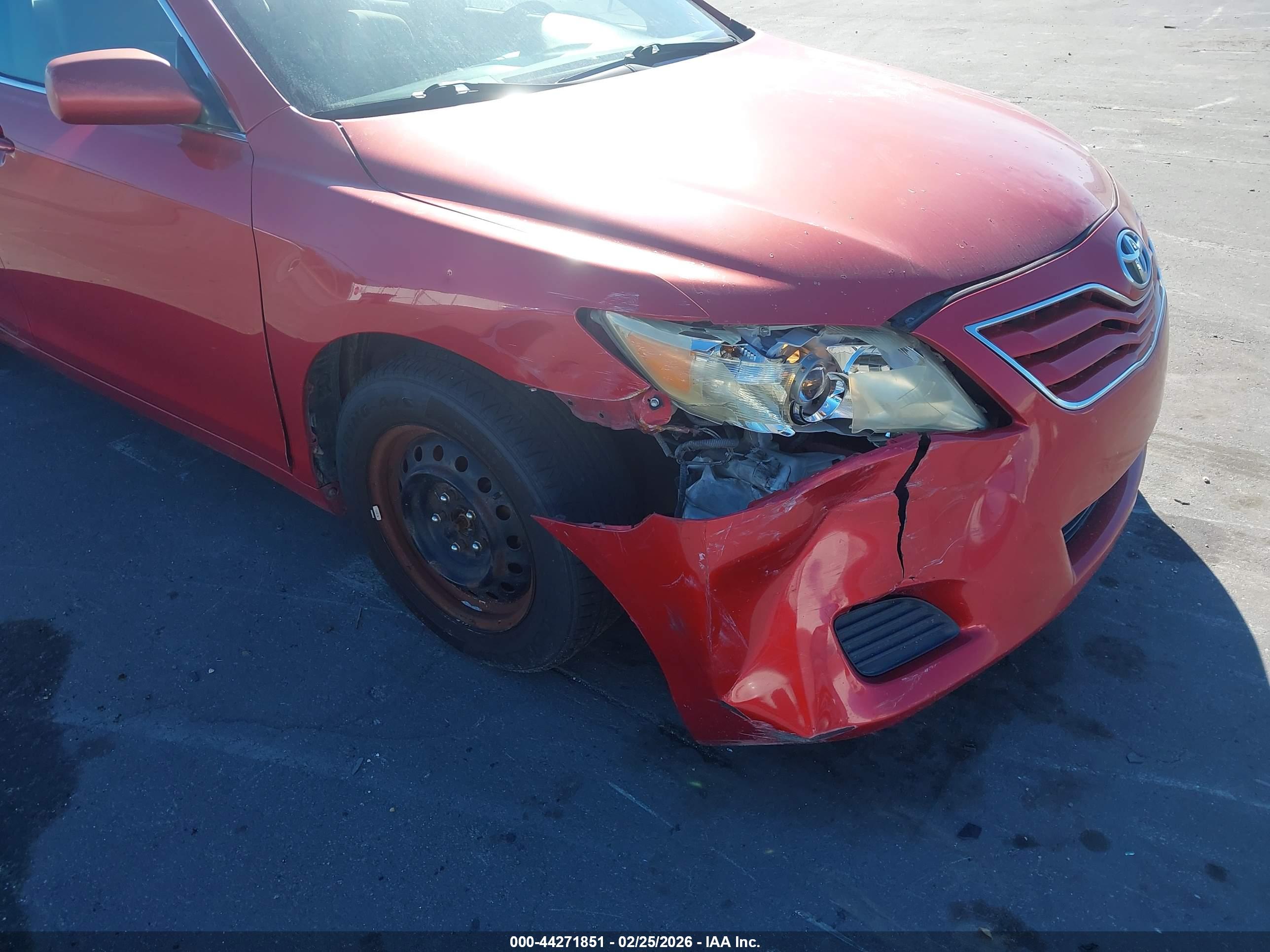 TOYOTA CAMRY image 6