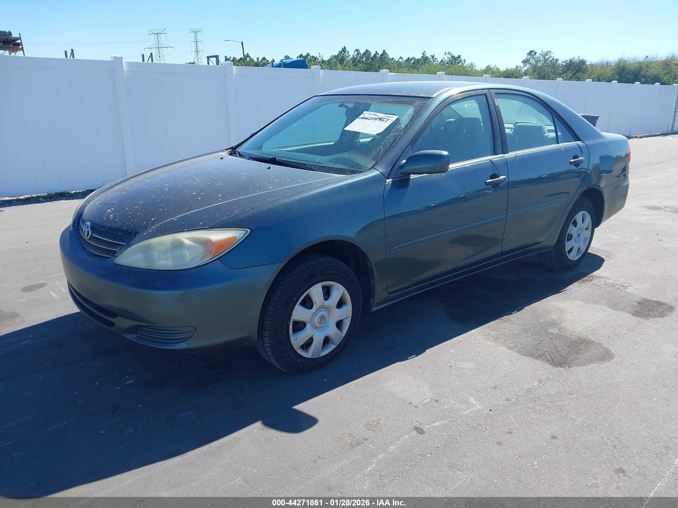 TOYOTA CAMRY image 2
