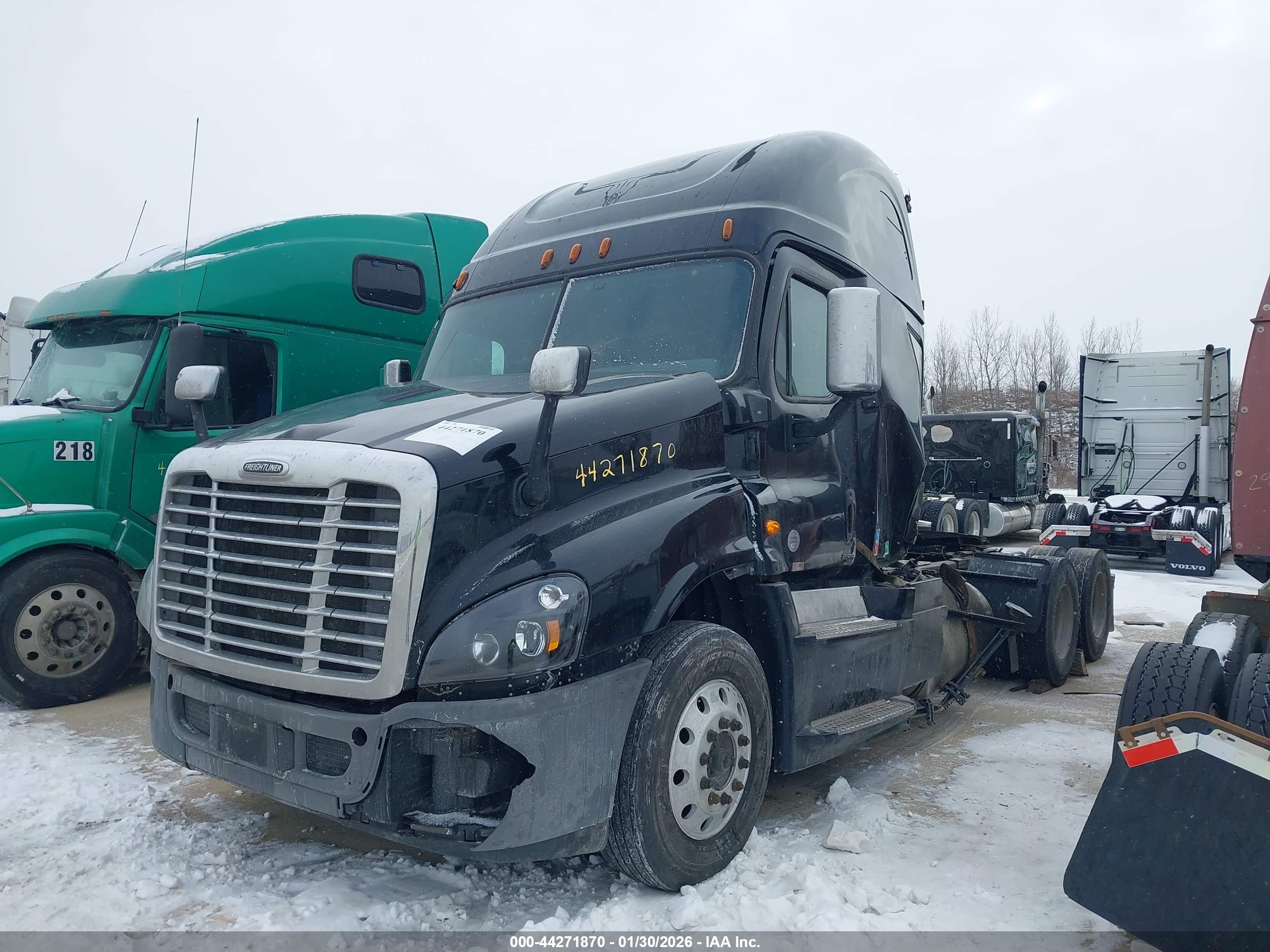 FREIGHTLINER CASCADIA image 2