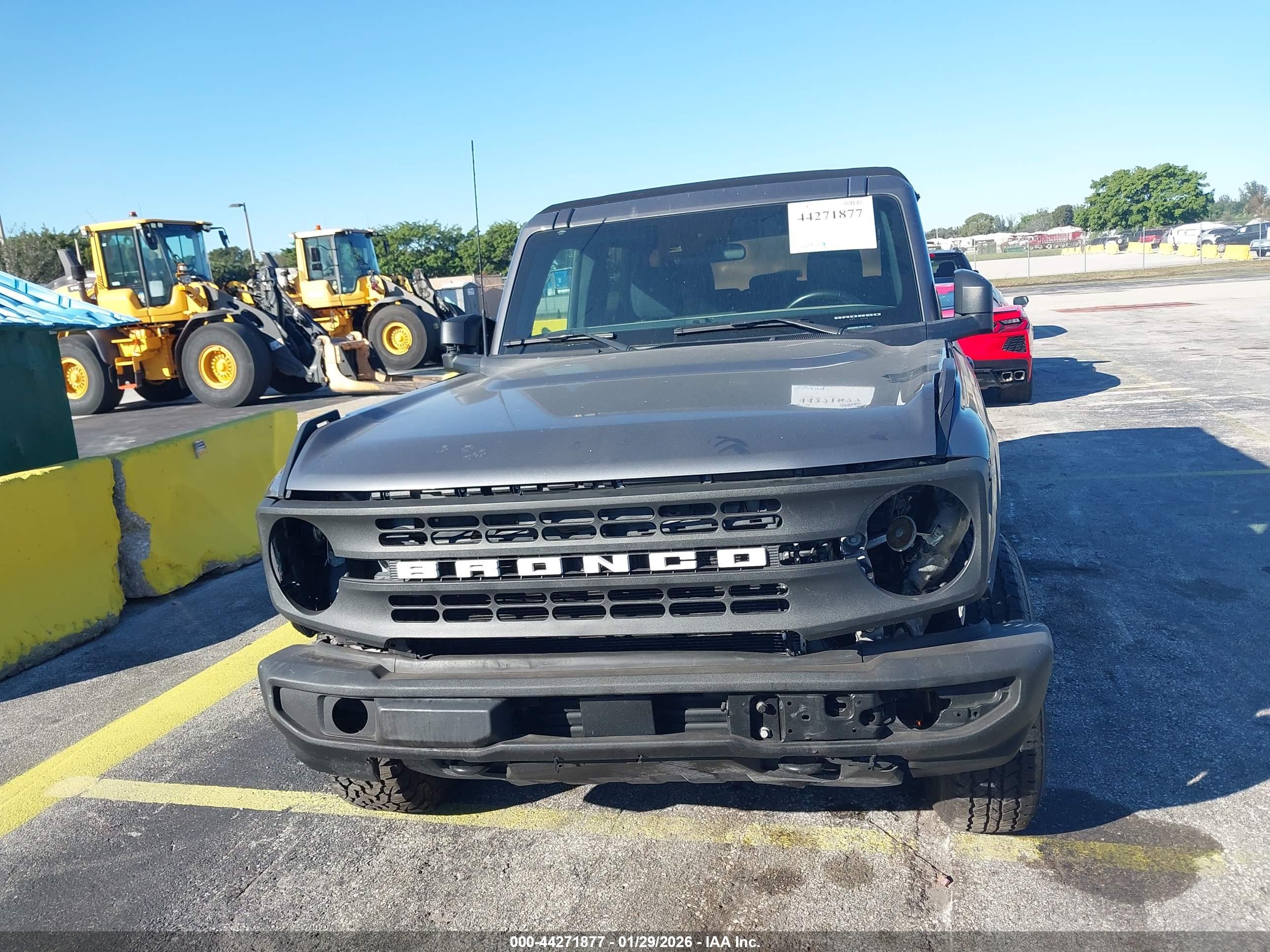 FORD BRONCO image 6