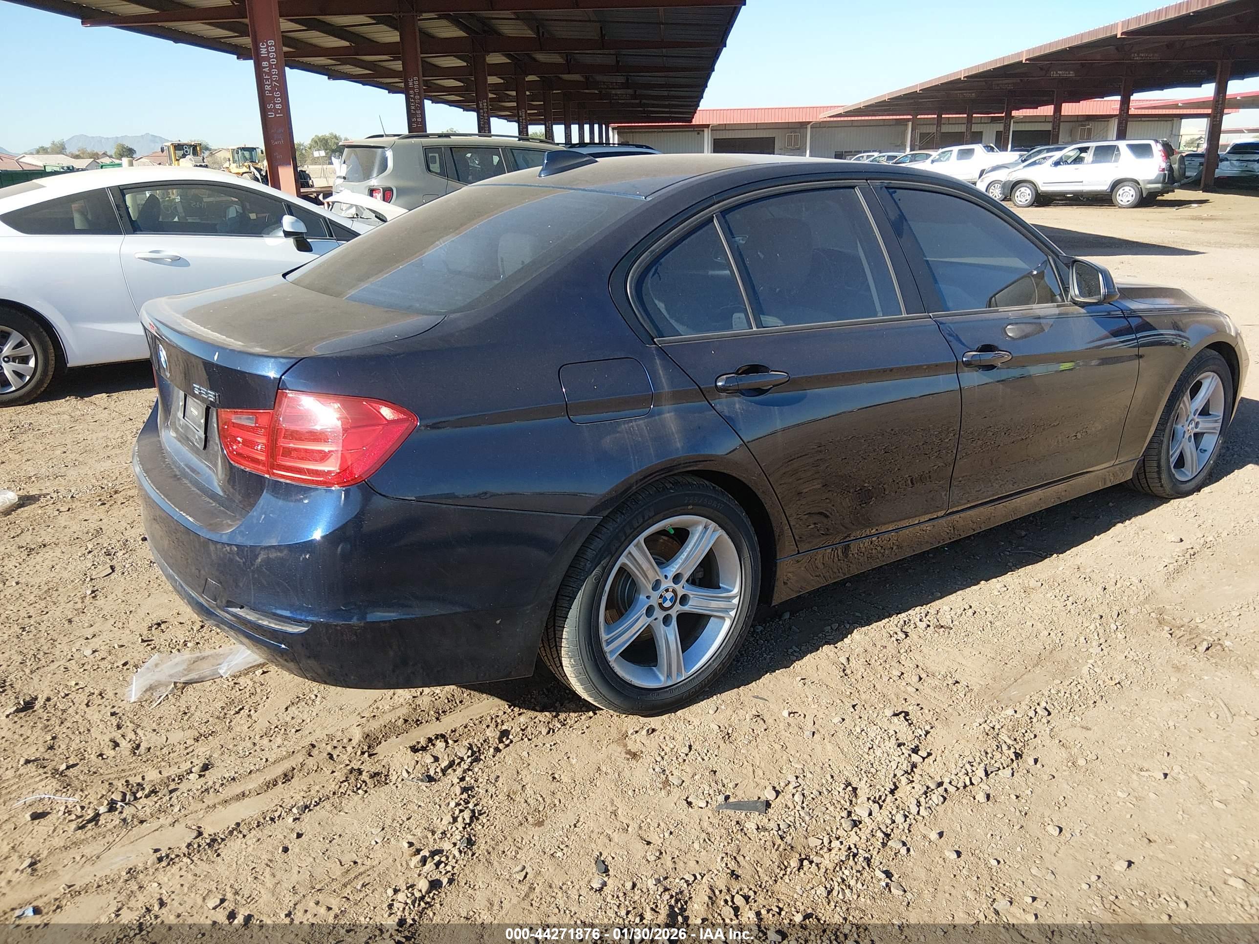 BMW 328I image 4