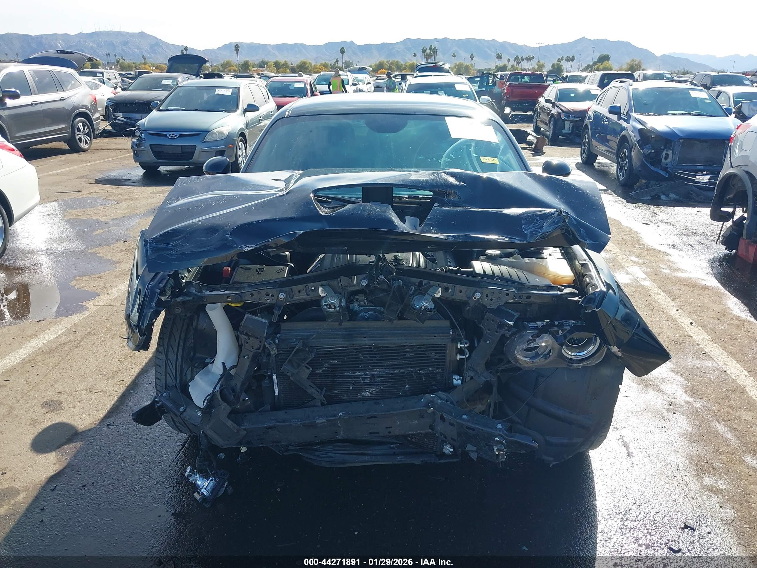 DODGE CHALLENGER image 6