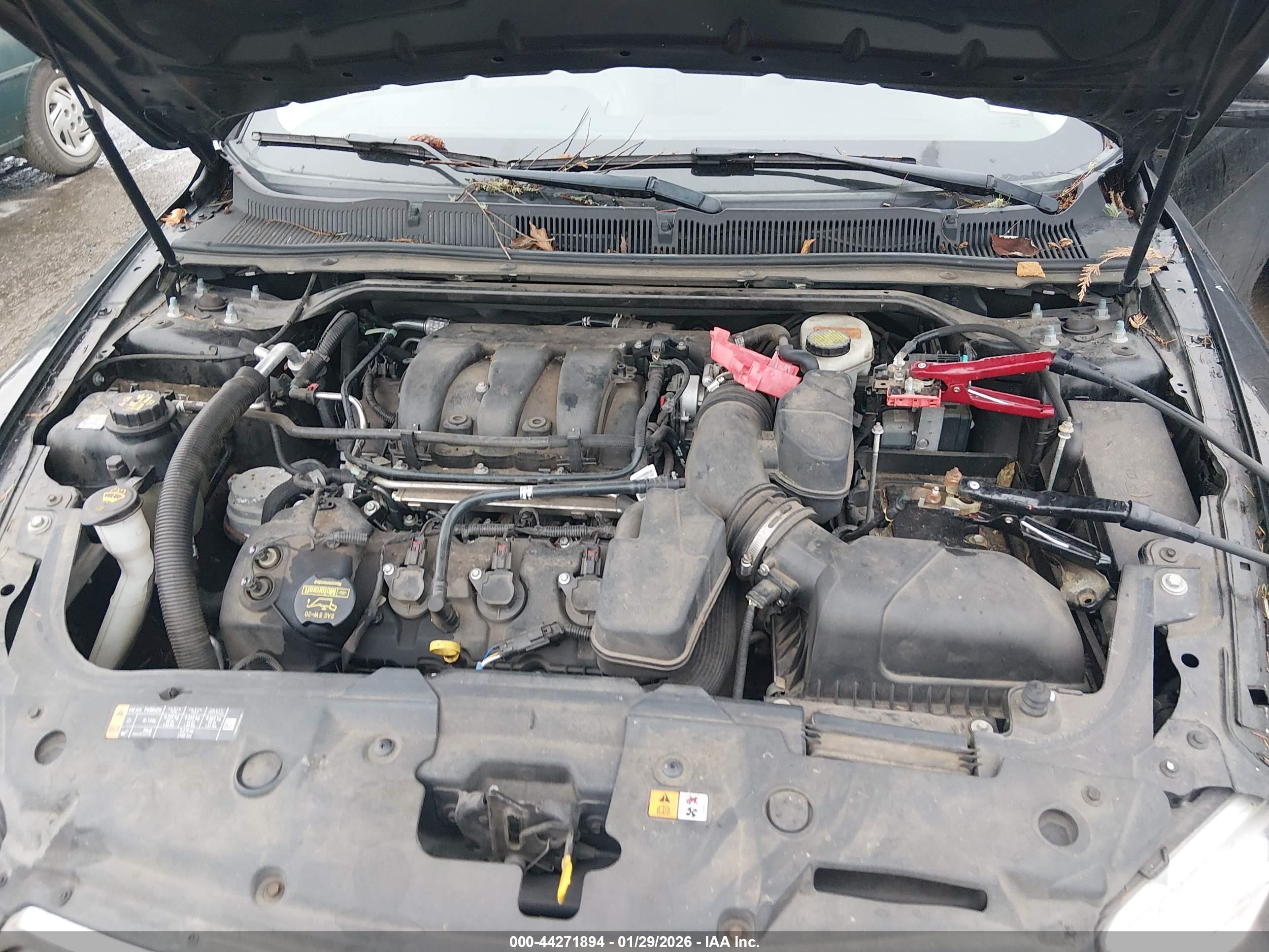 FORD TAURUS image 10