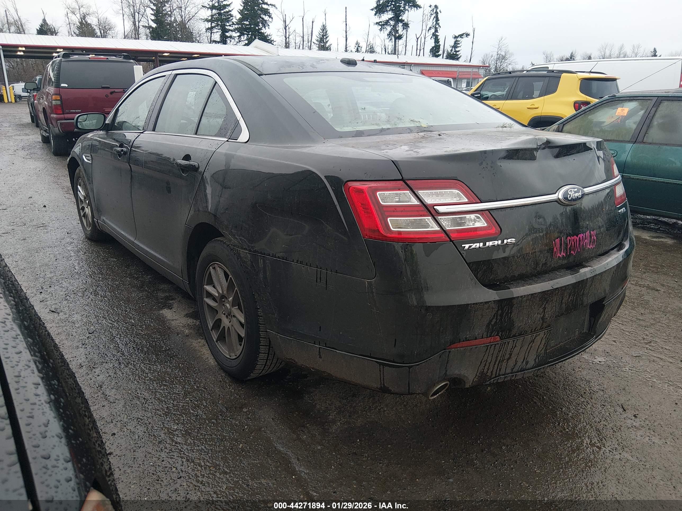 FORD TAURUS image 3