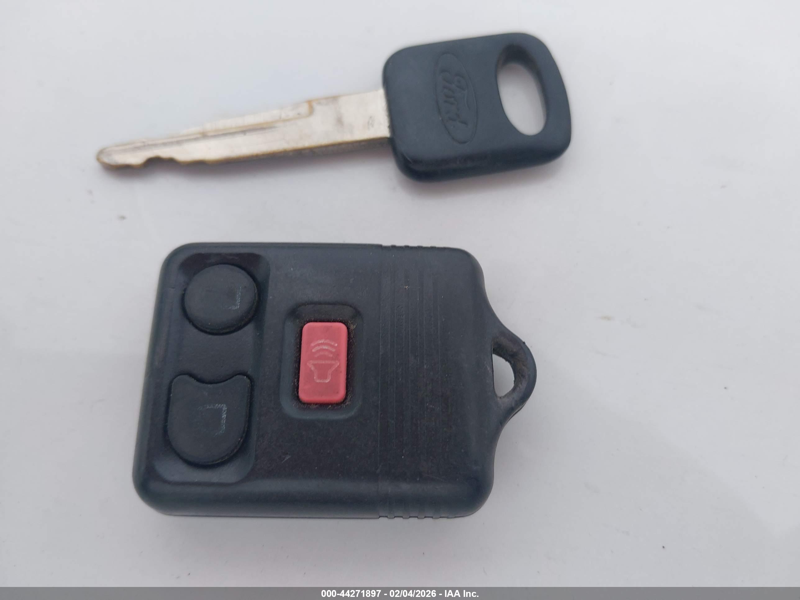 FORD E-450 image 11