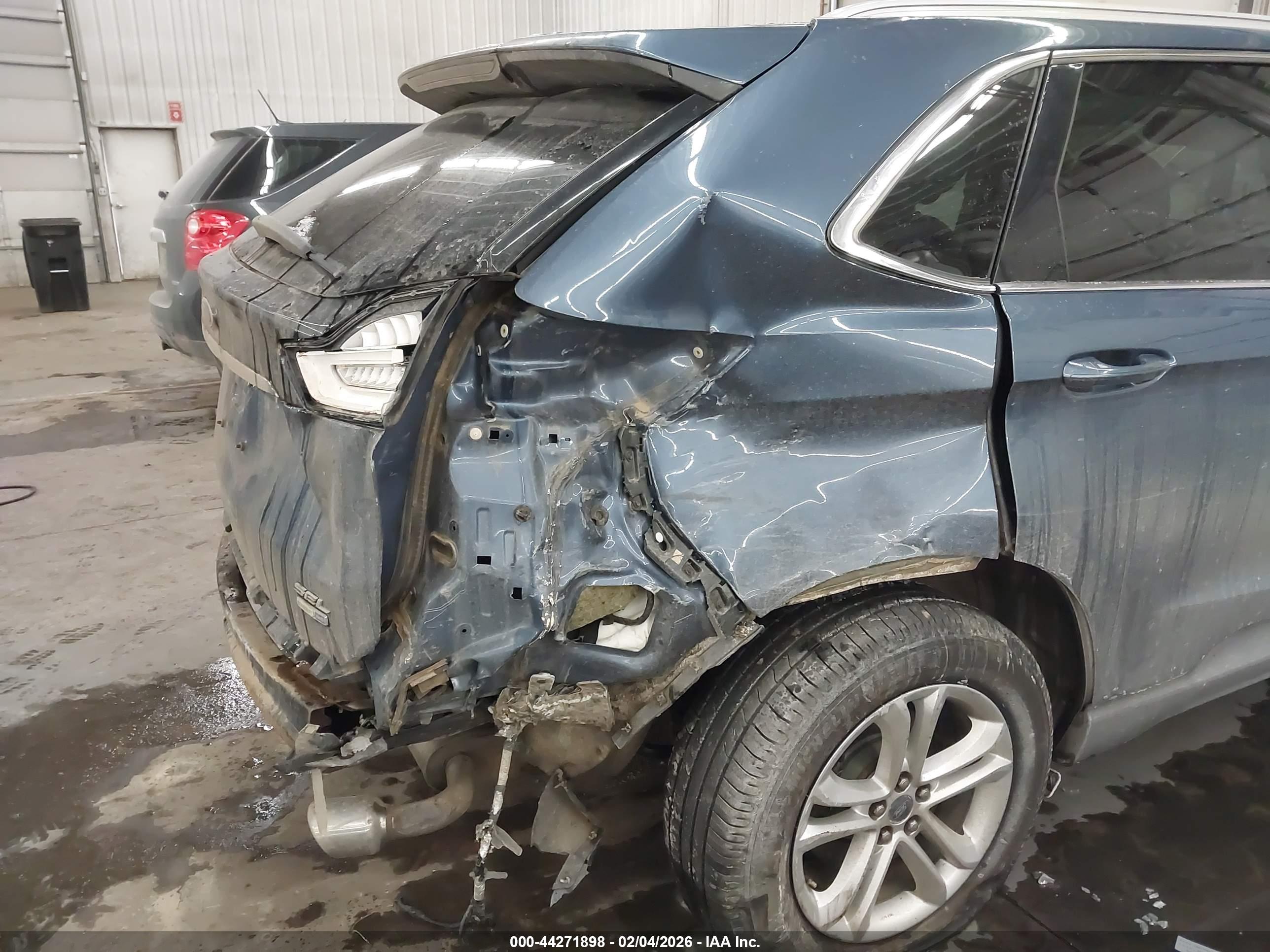 FORD EDGE image 6