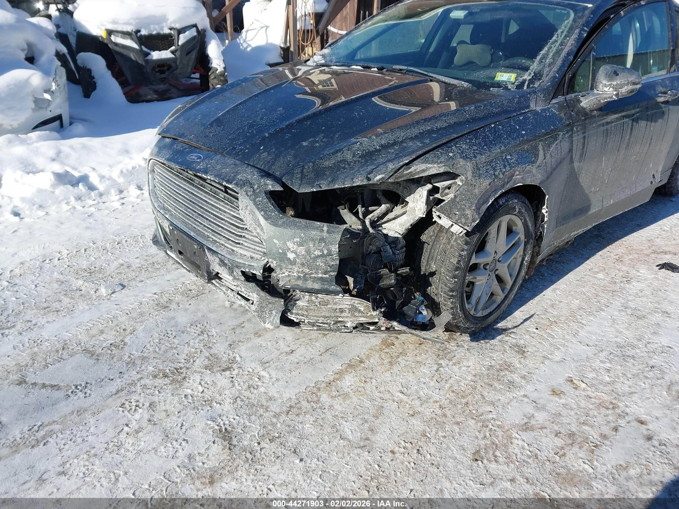 FORD FUSION image 6