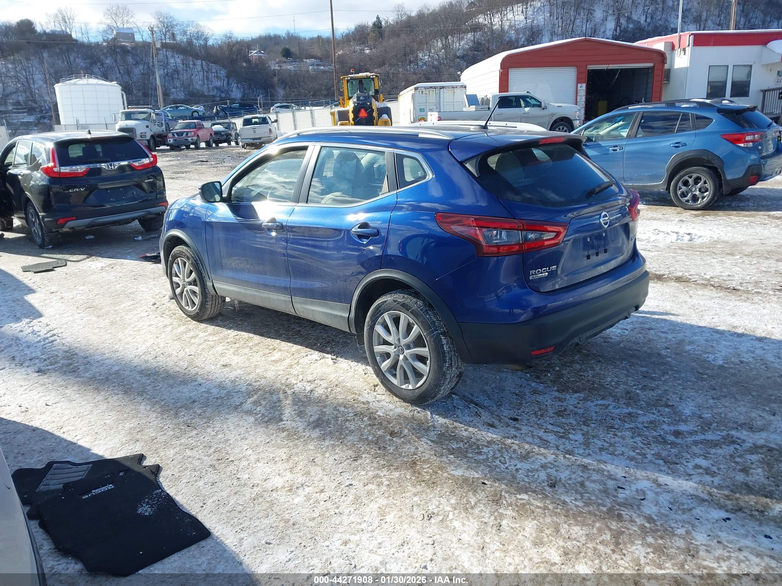 NISSAN ROGUE image 3