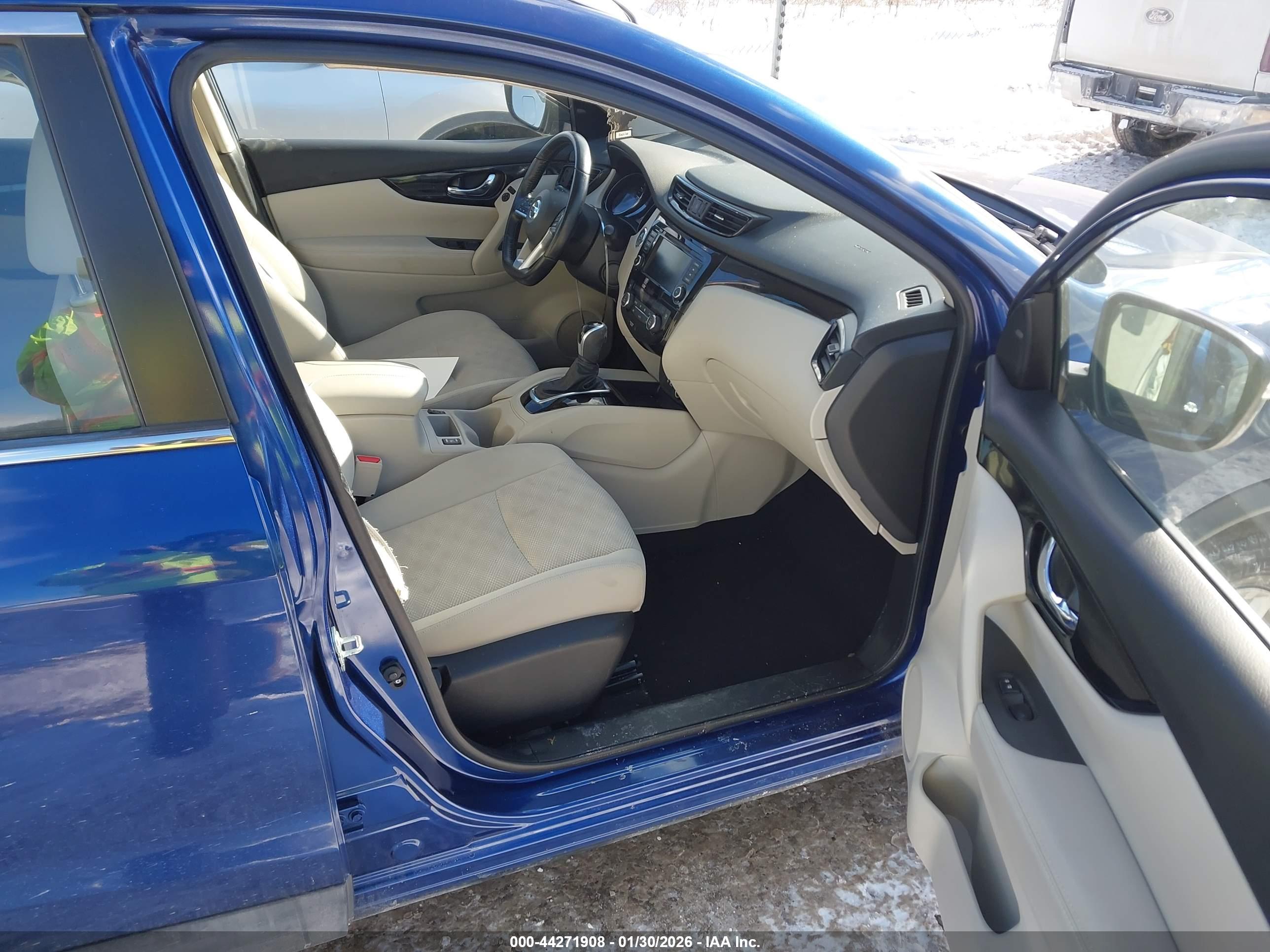 NISSAN ROGUE image 5