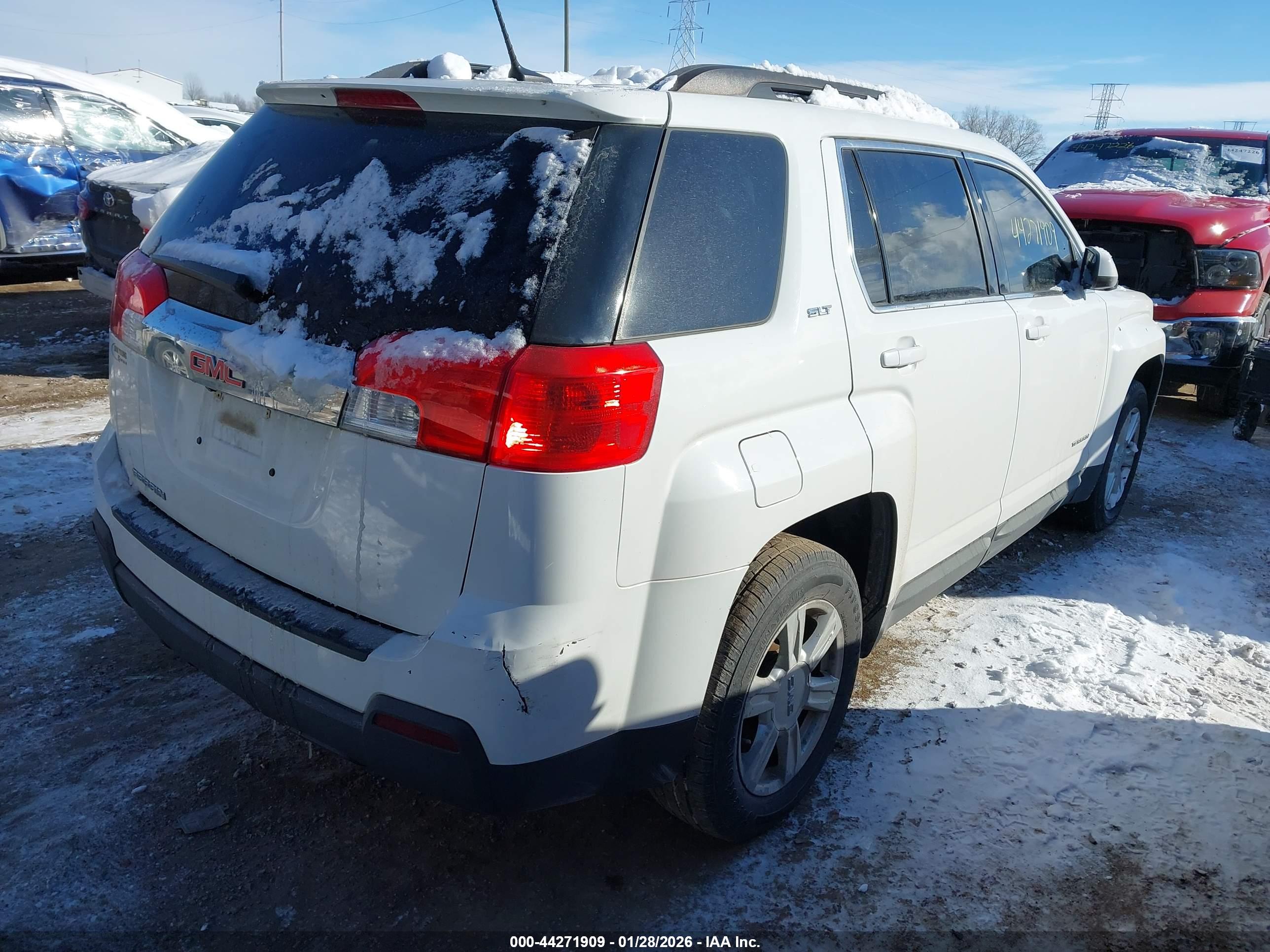 GMC TERRAIN image 4