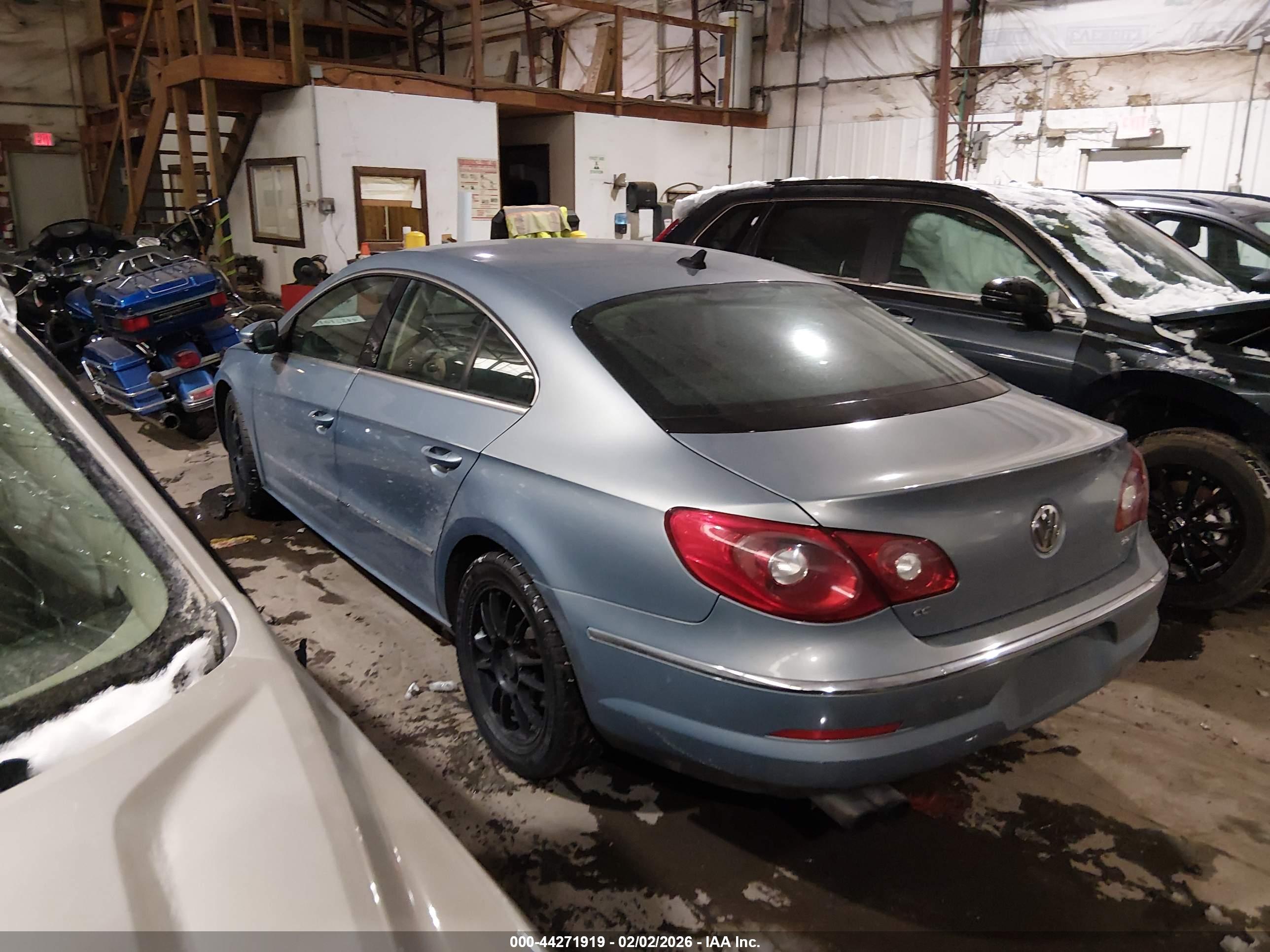 VOLKSWAGEN CC image 3
