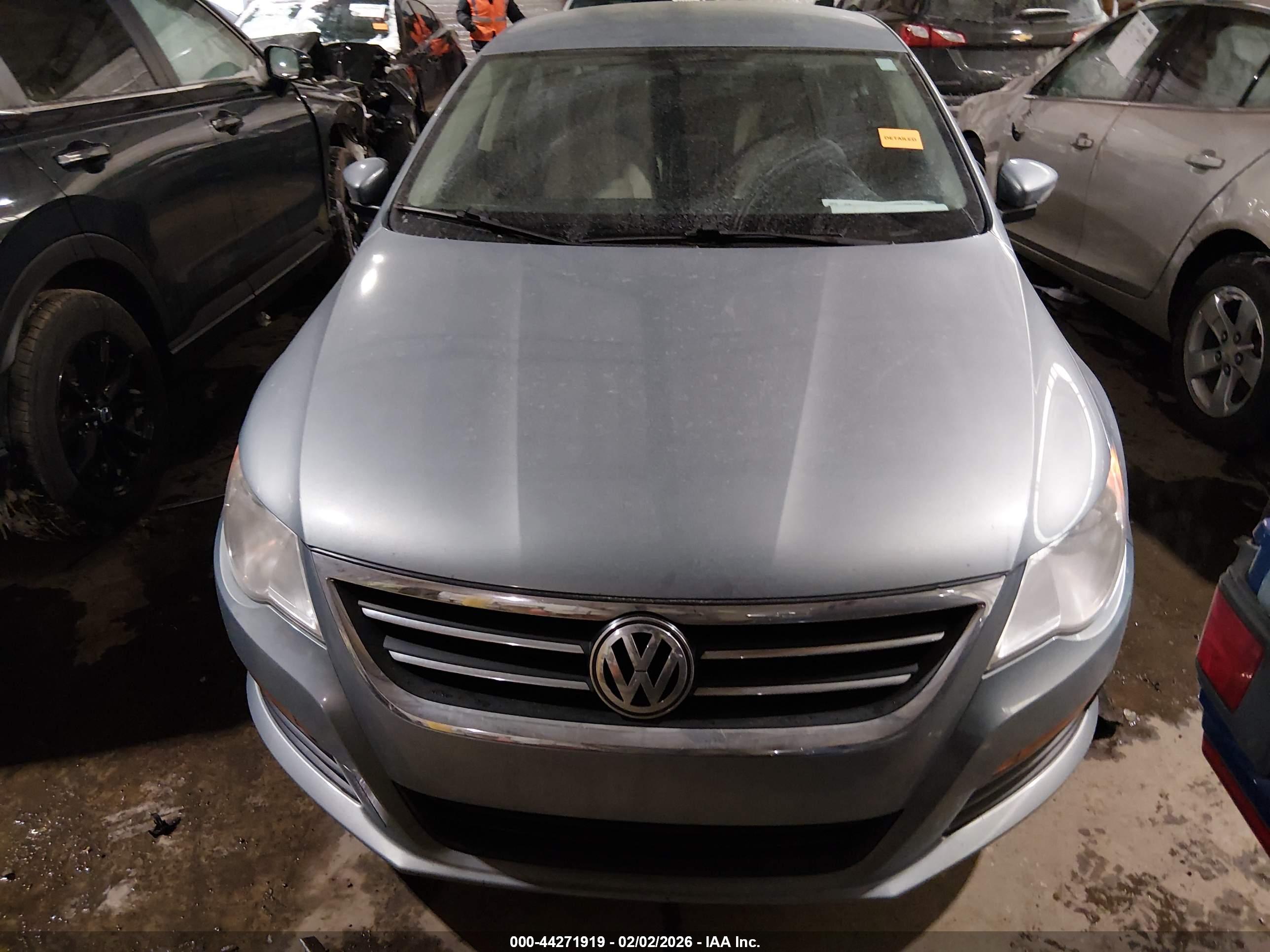 VOLKSWAGEN CC image 6