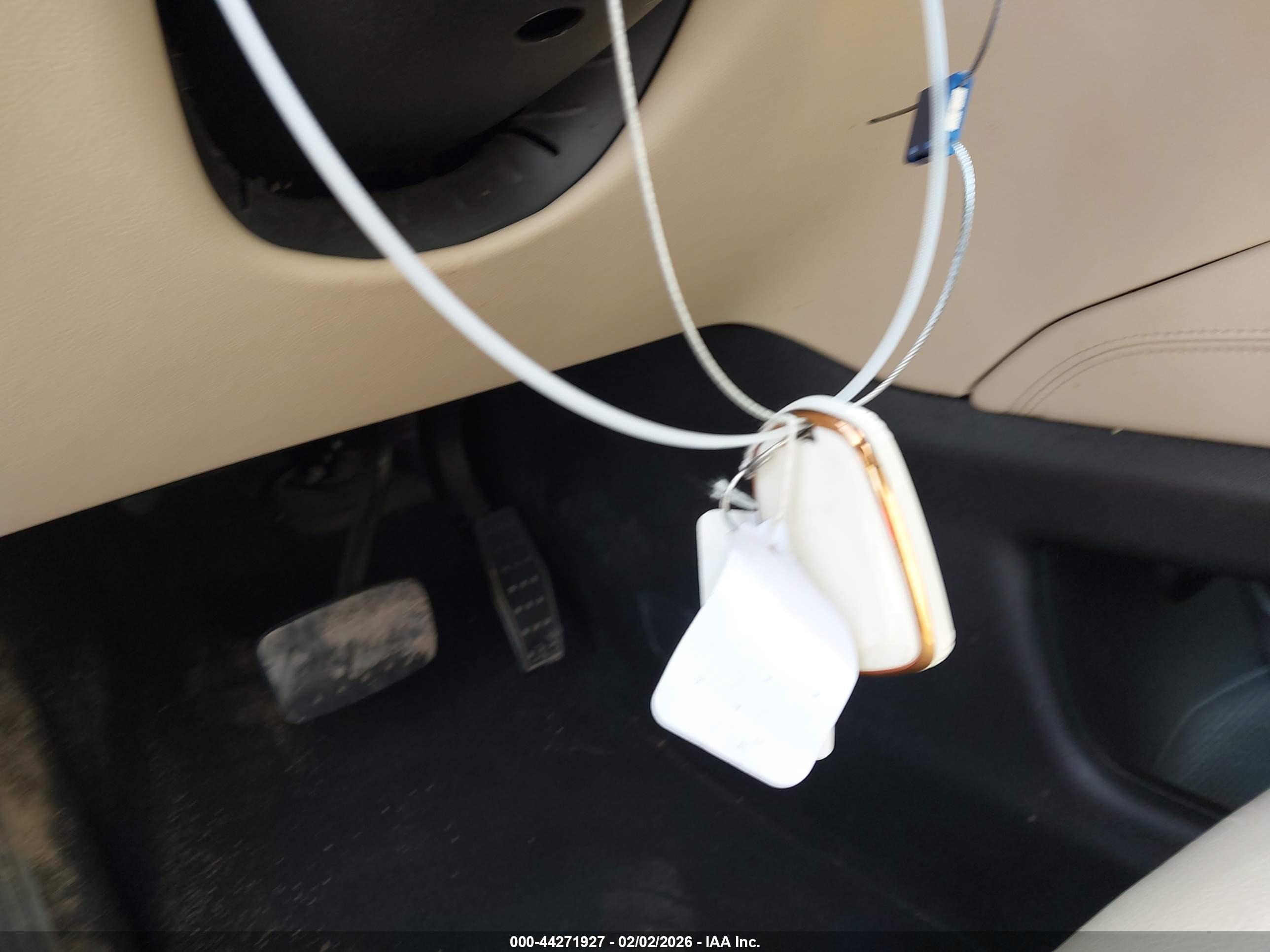 CADILLAC XT5 image 11
