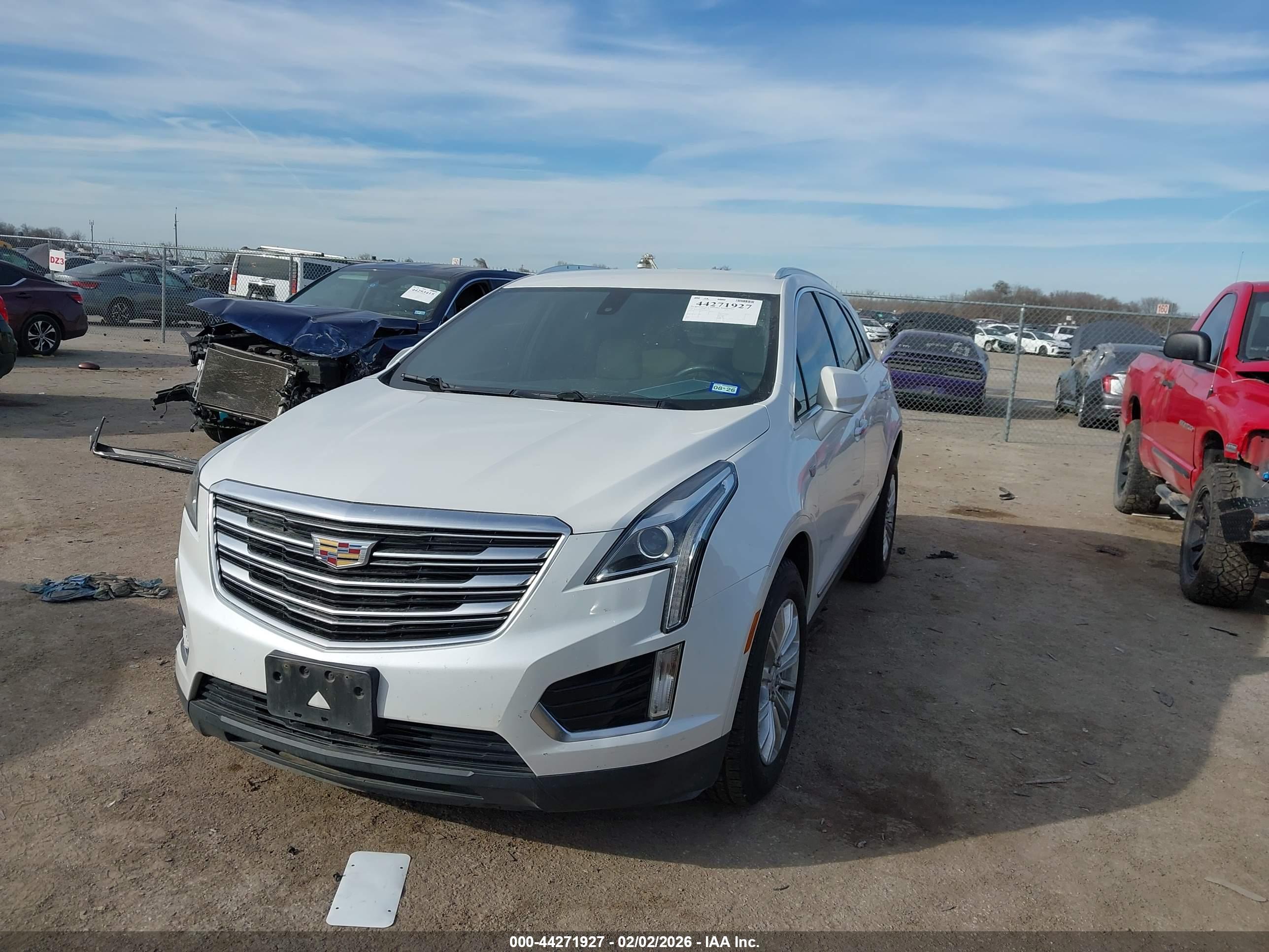 CADILLAC XT5 image 2