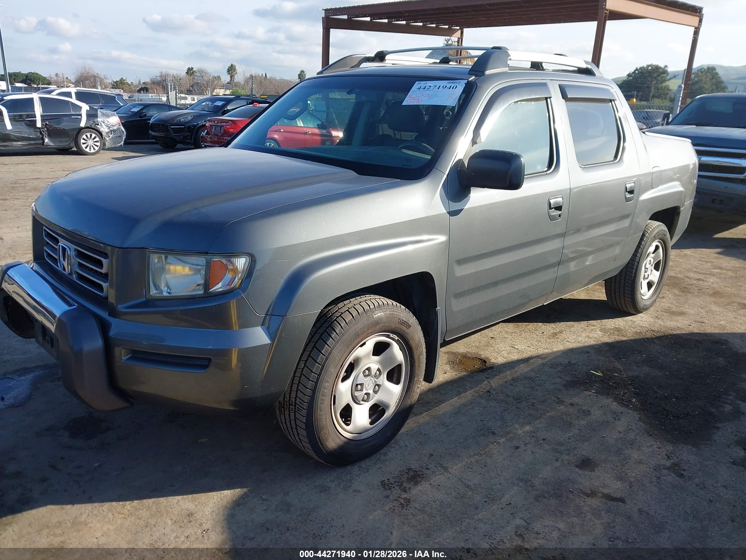 HONDA RIDGELINE image 2