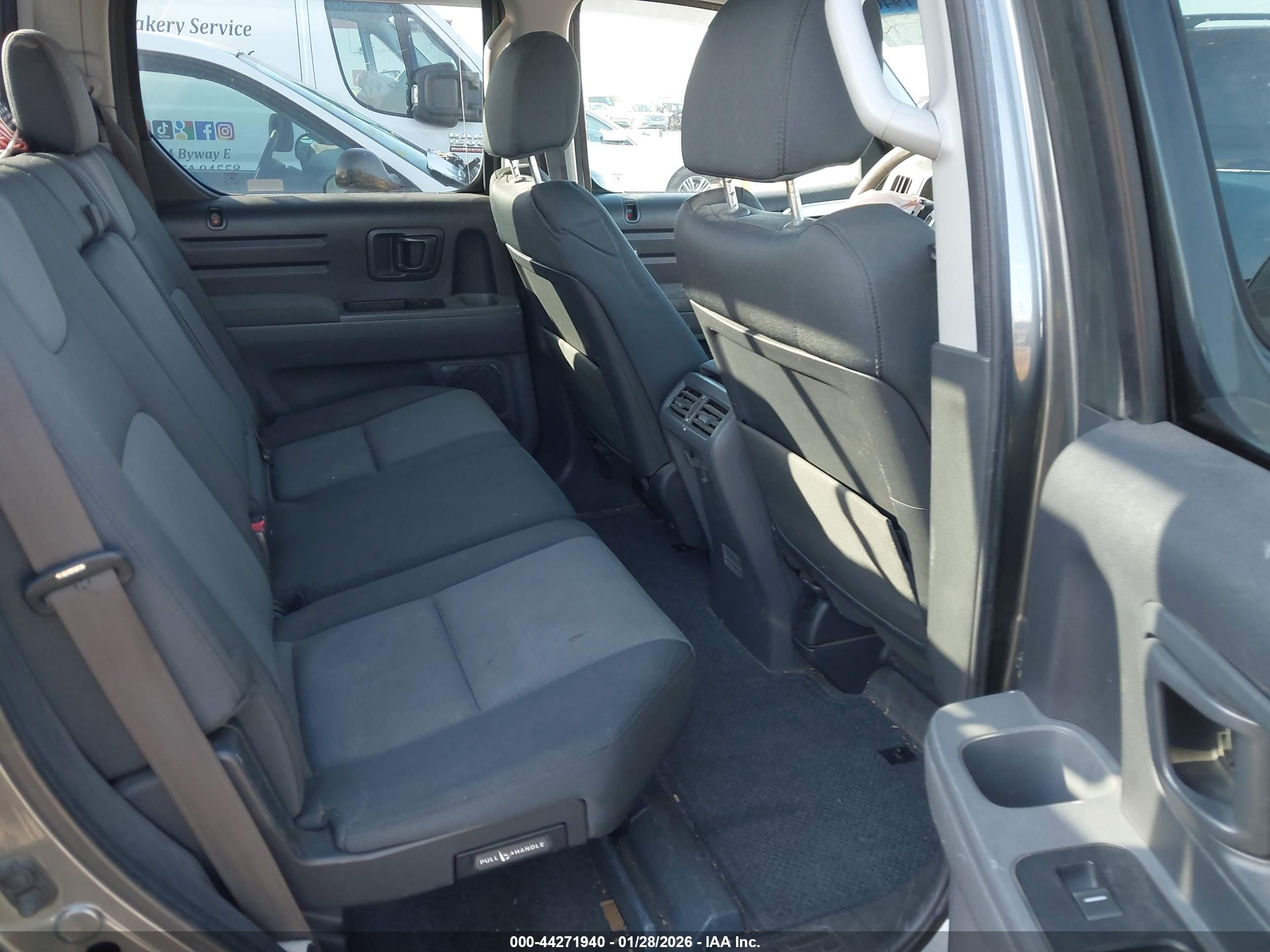 HONDA RIDGELINE image 8