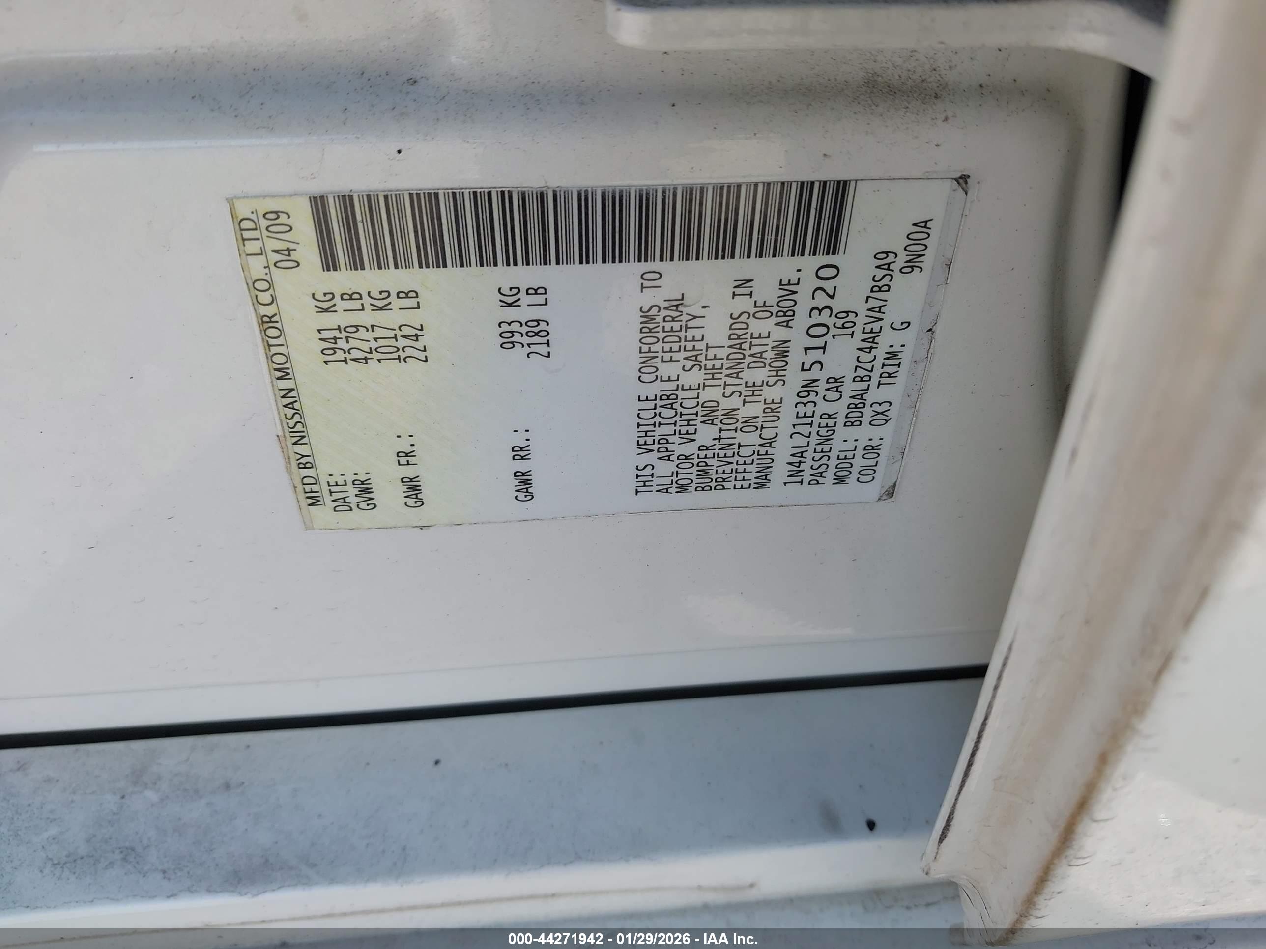 NISSAN ALTIMA image 9