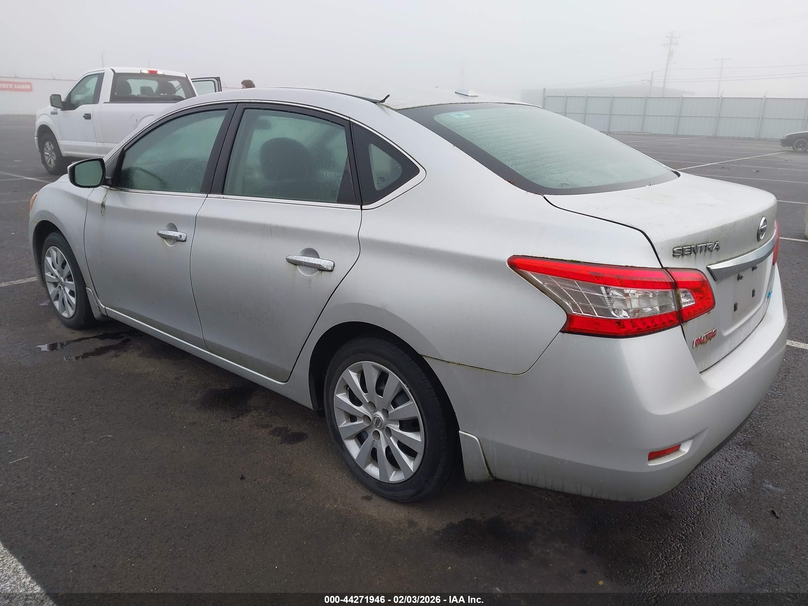 NISSAN SENTRA image 3