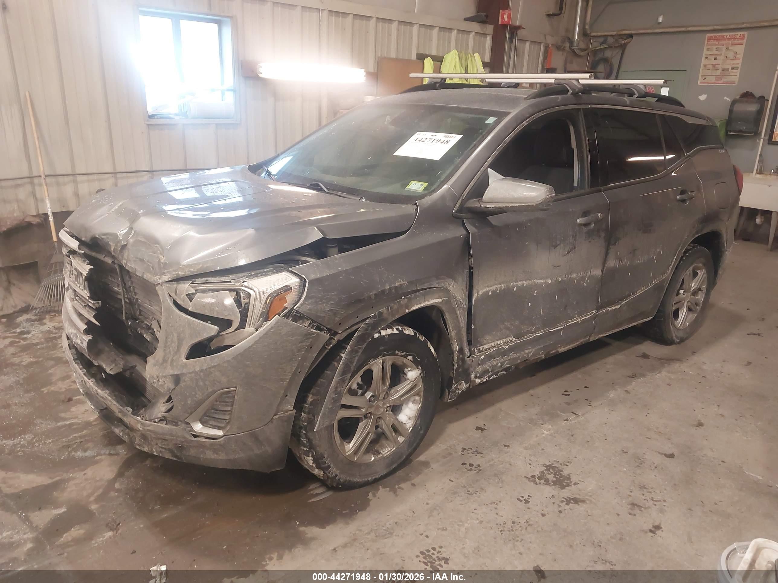 GMC TERRAIN image 2