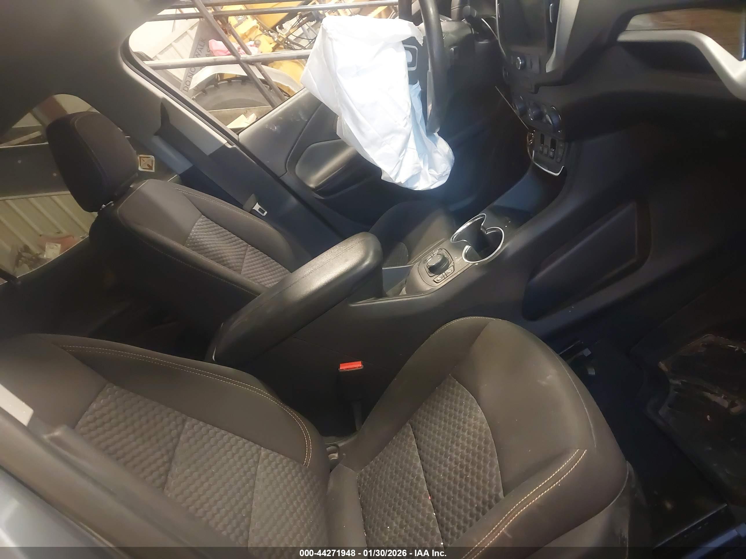GMC TERRAIN image 5