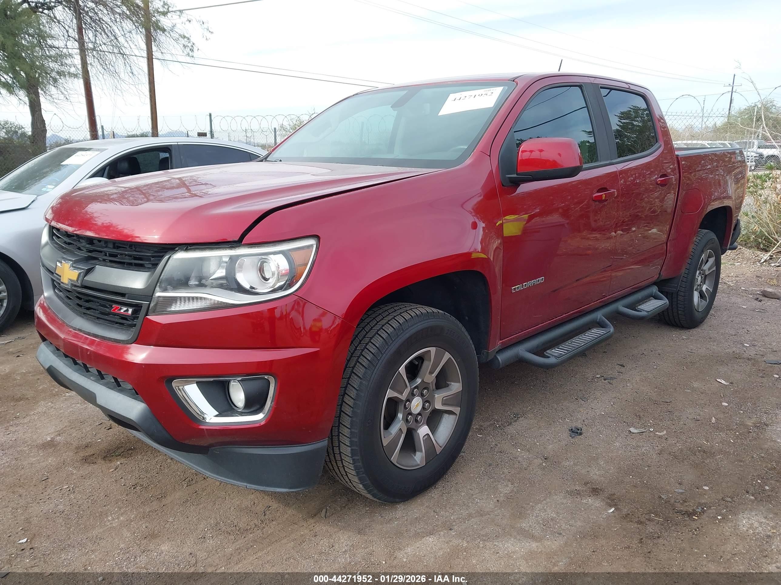 CHEVROLET COLORADO image 2