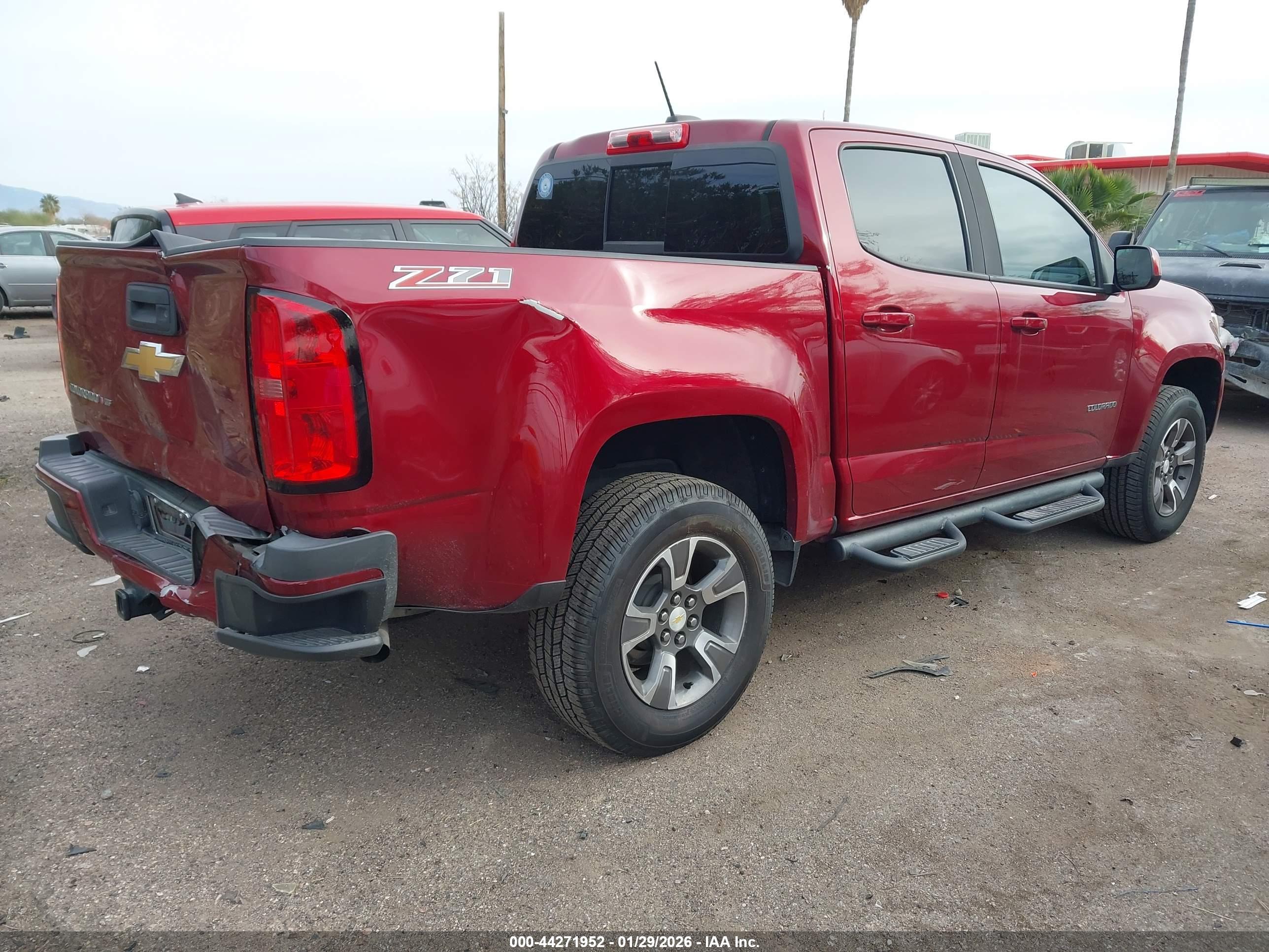 CHEVROLET COLORADO image 4