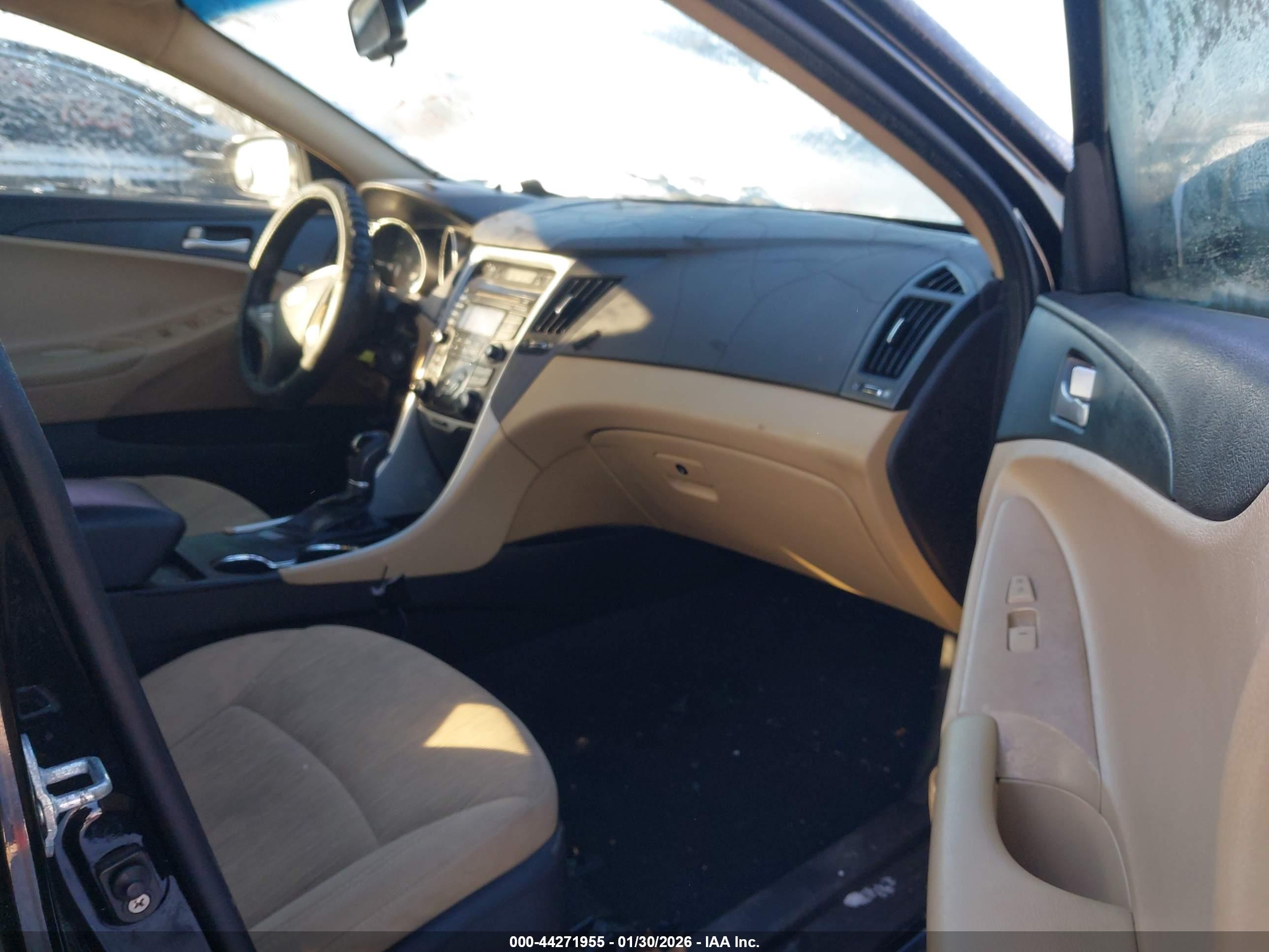 HYUNDAI SONATA image 5