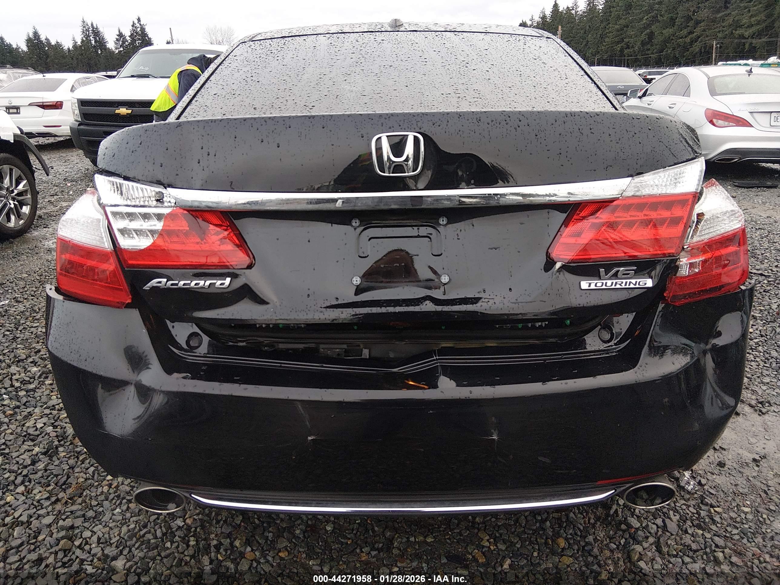 HONDA ACCORD image 6