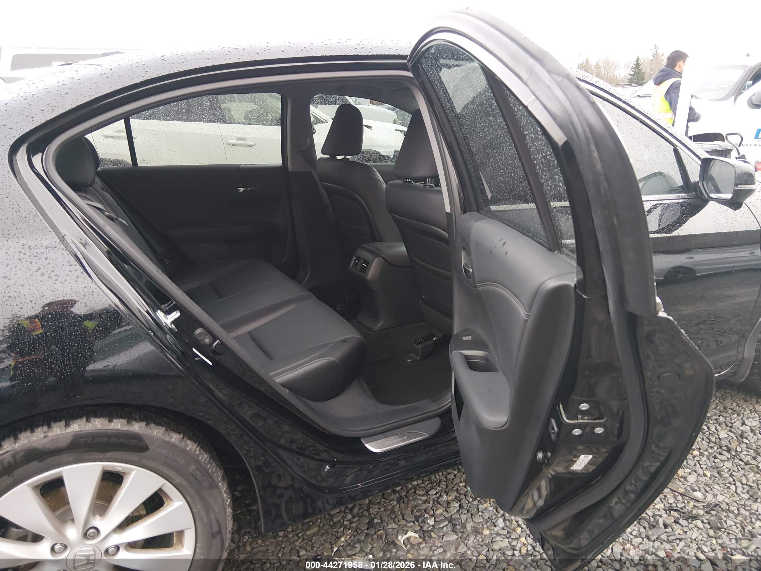 HONDA ACCORD image 8