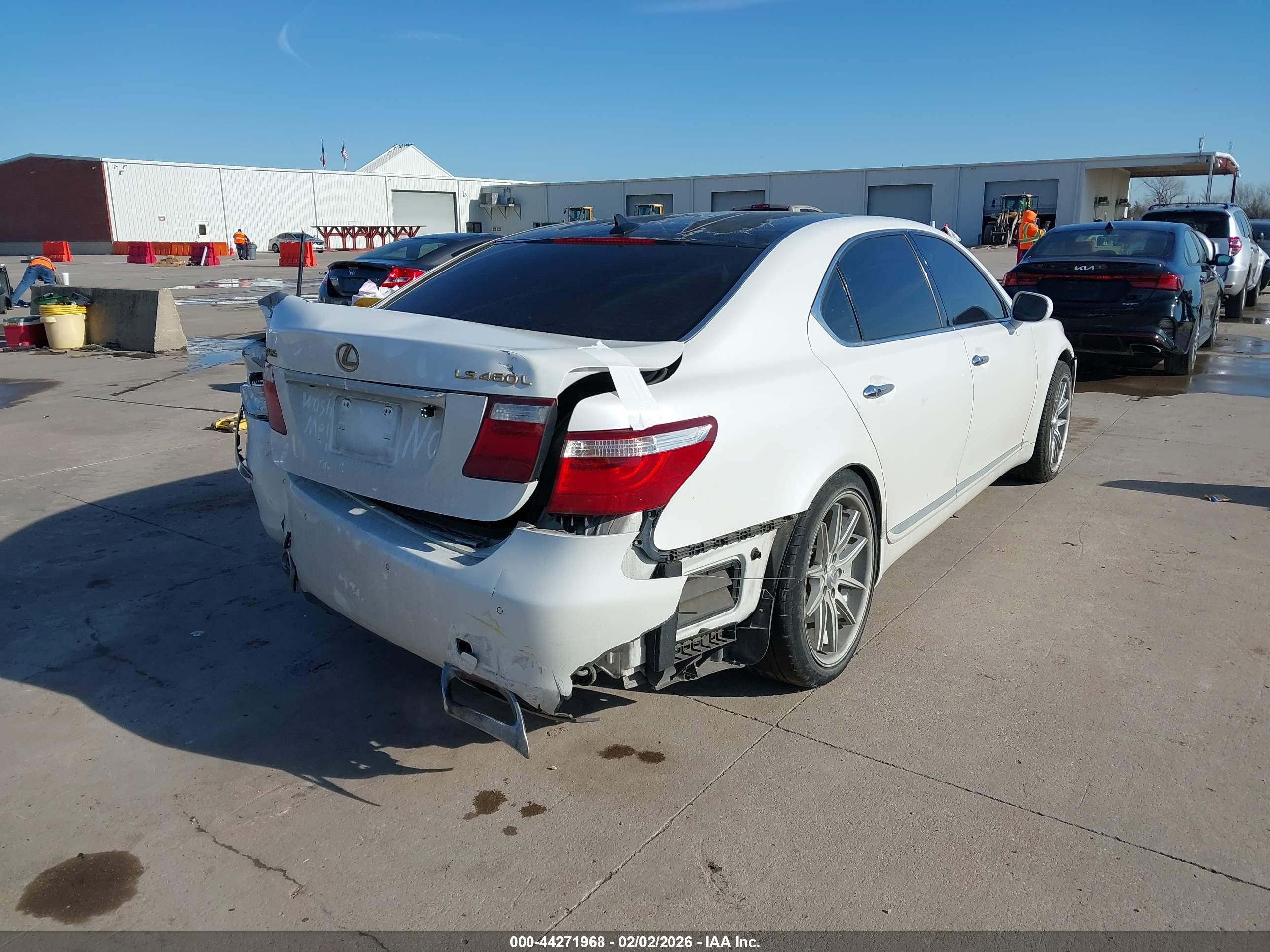 LEXUS LS image 4