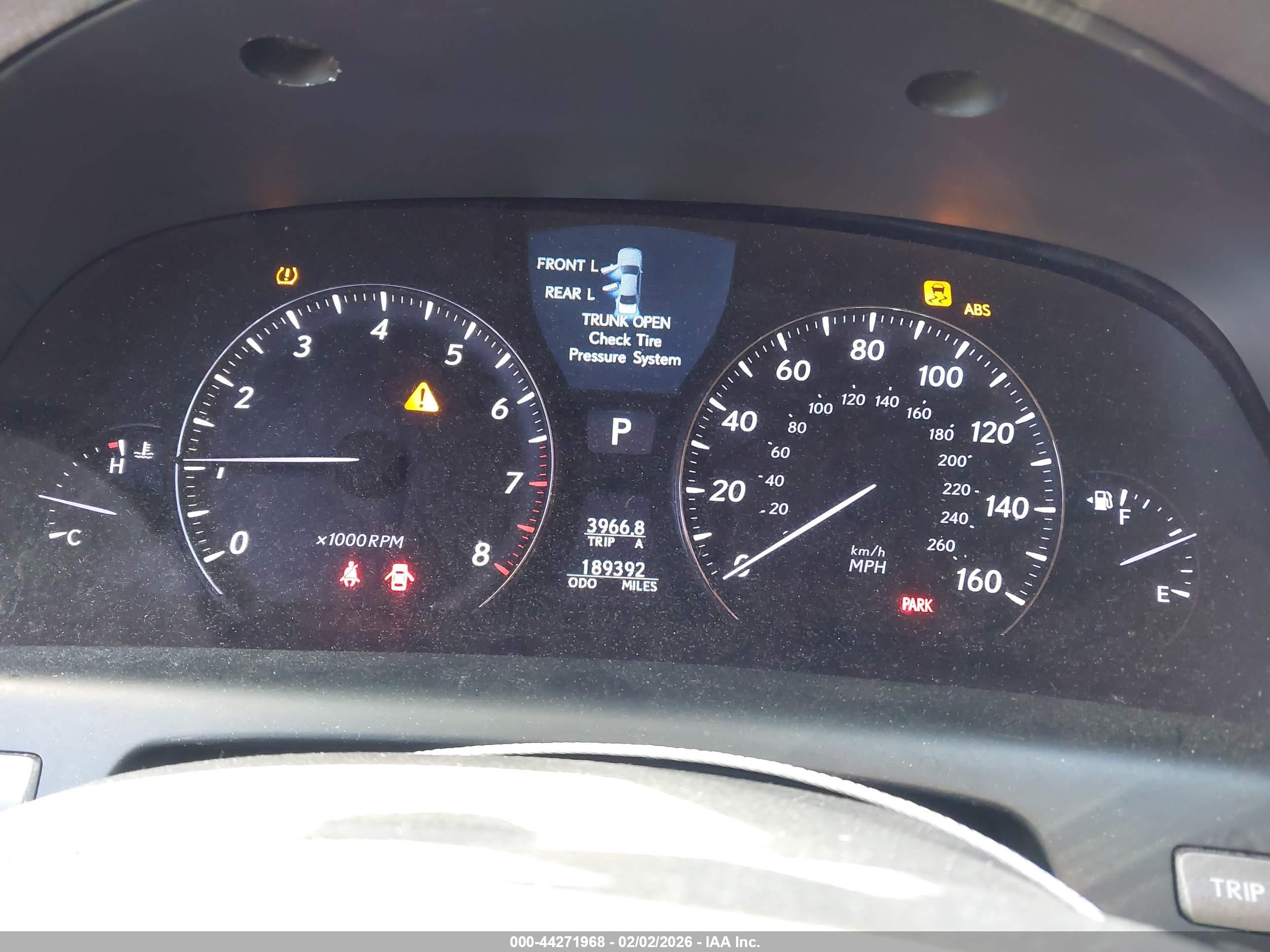LEXUS LS image 7