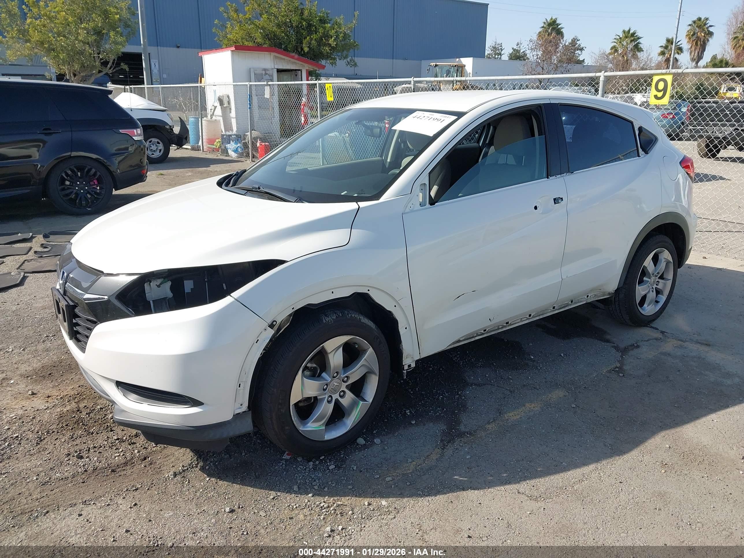 HONDA HR-V image 2