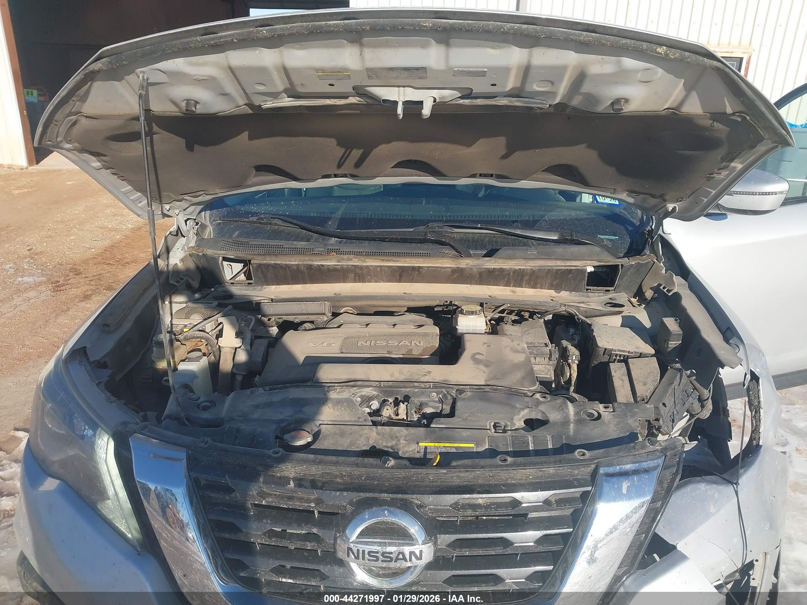 NISSAN PATHFINDER image 10