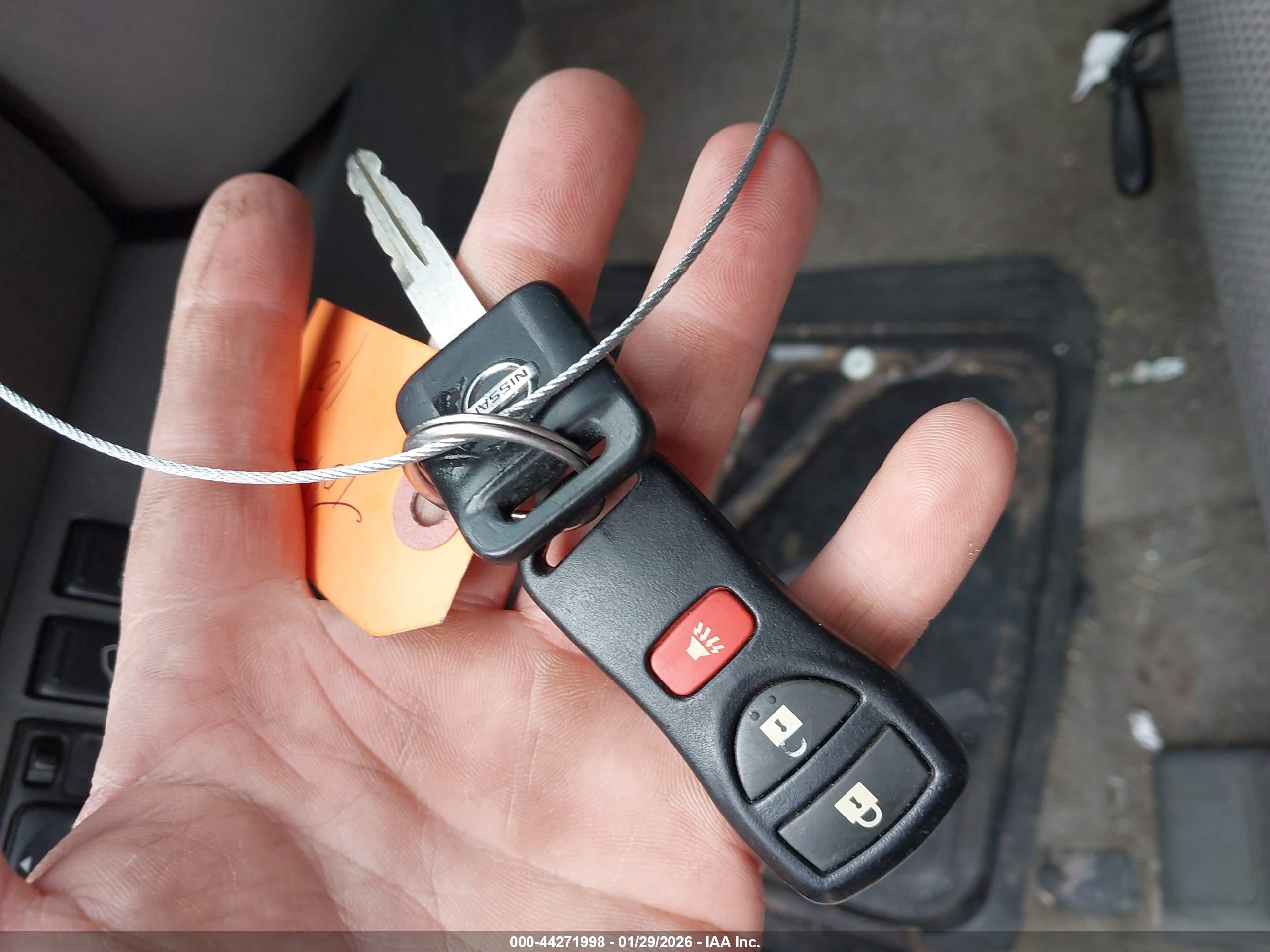 NISSAN FRONTIER image 11