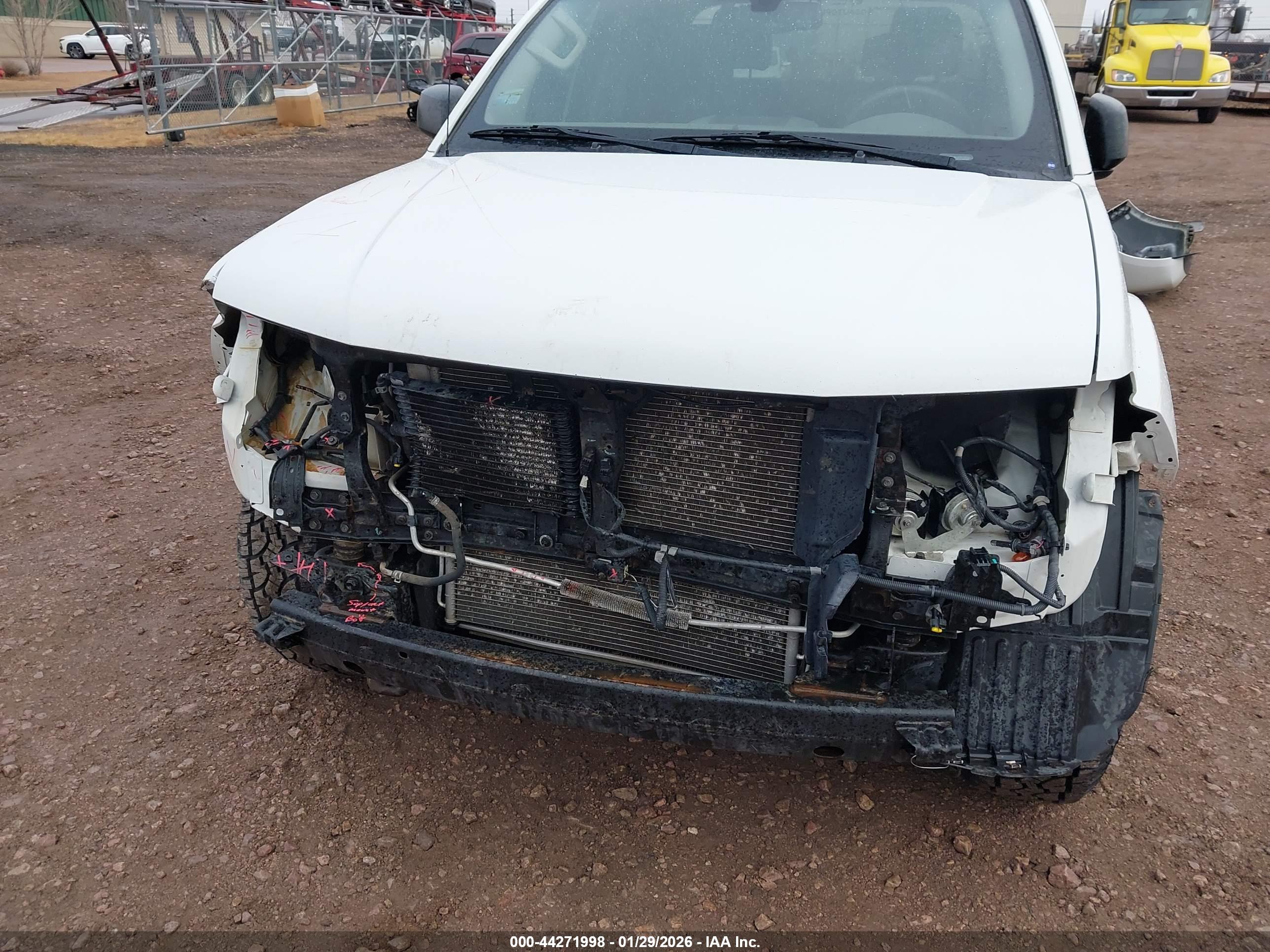NISSAN FRONTIER image 6