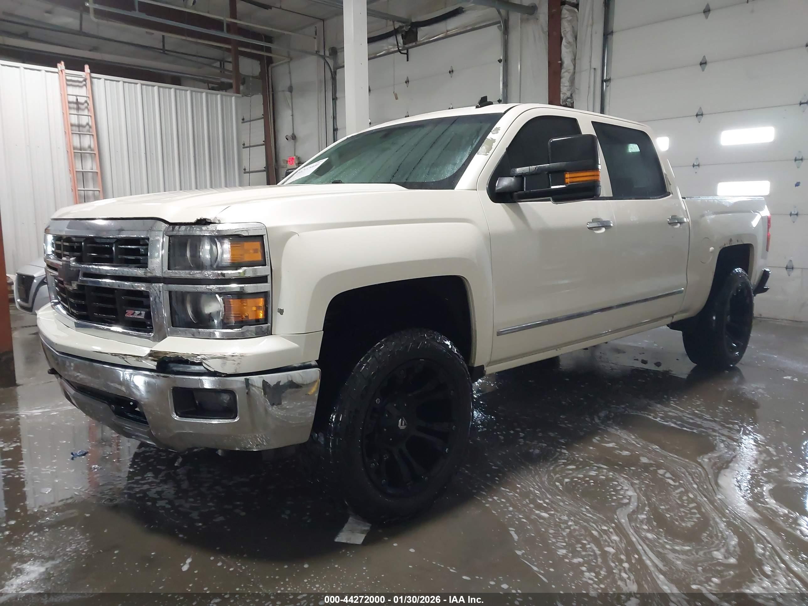 CHEVROLET SILVERADO image 2