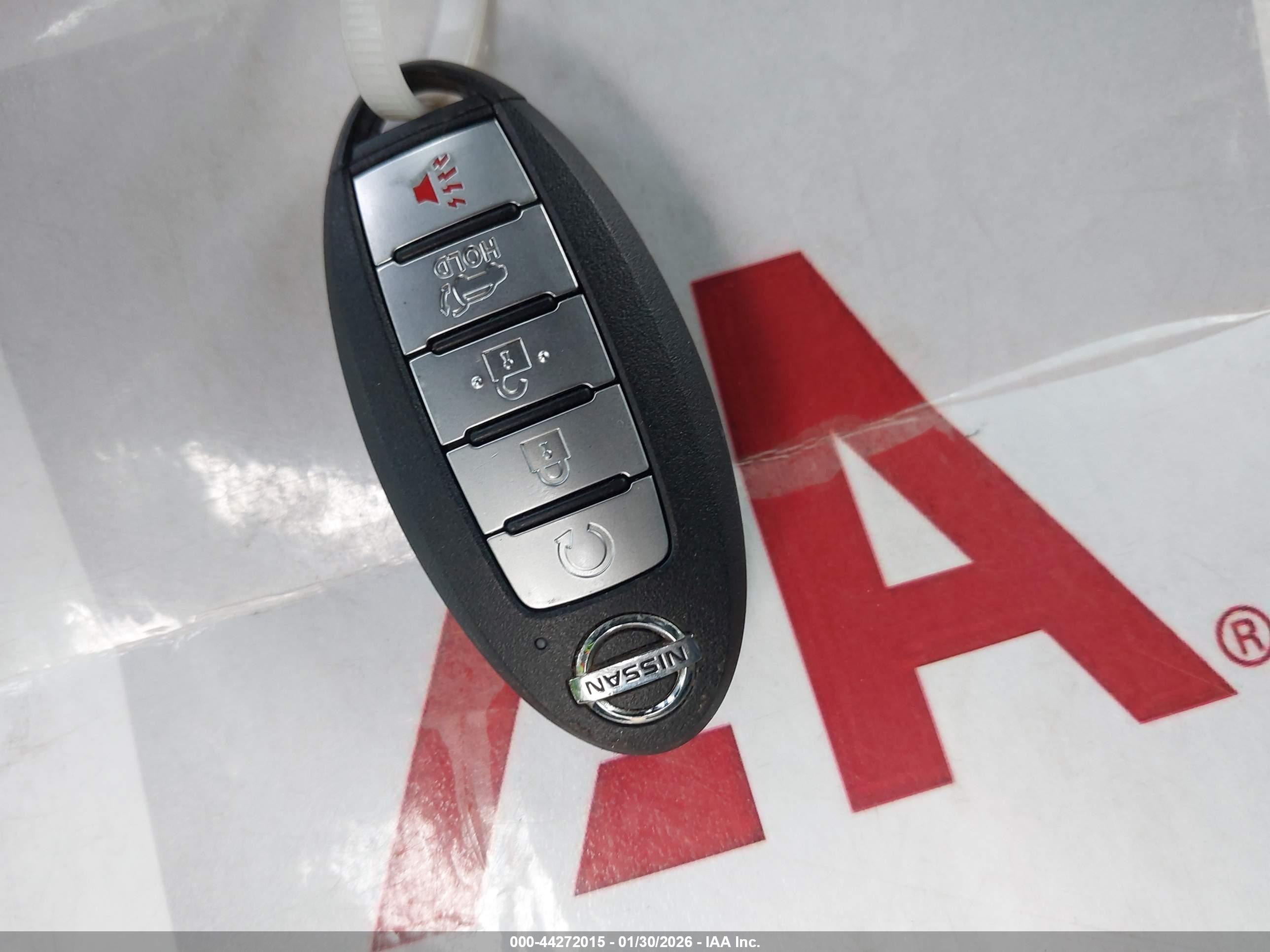 NISSAN ROGUE image 11