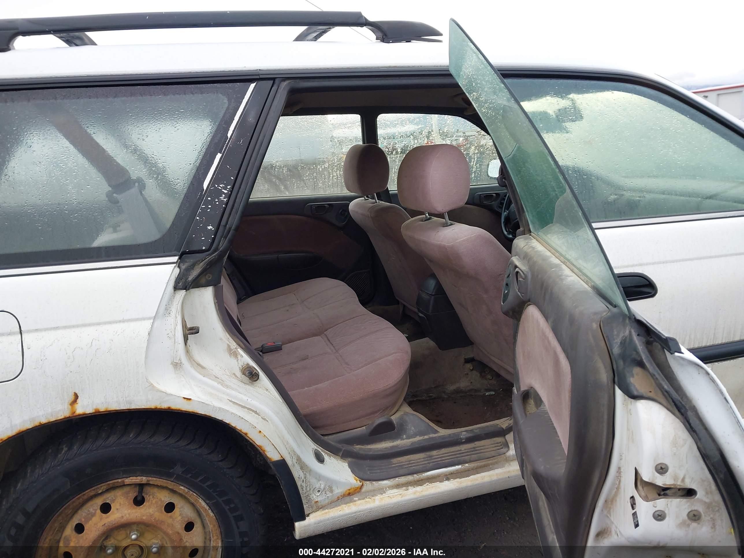 SUBARU LEGACY image 8