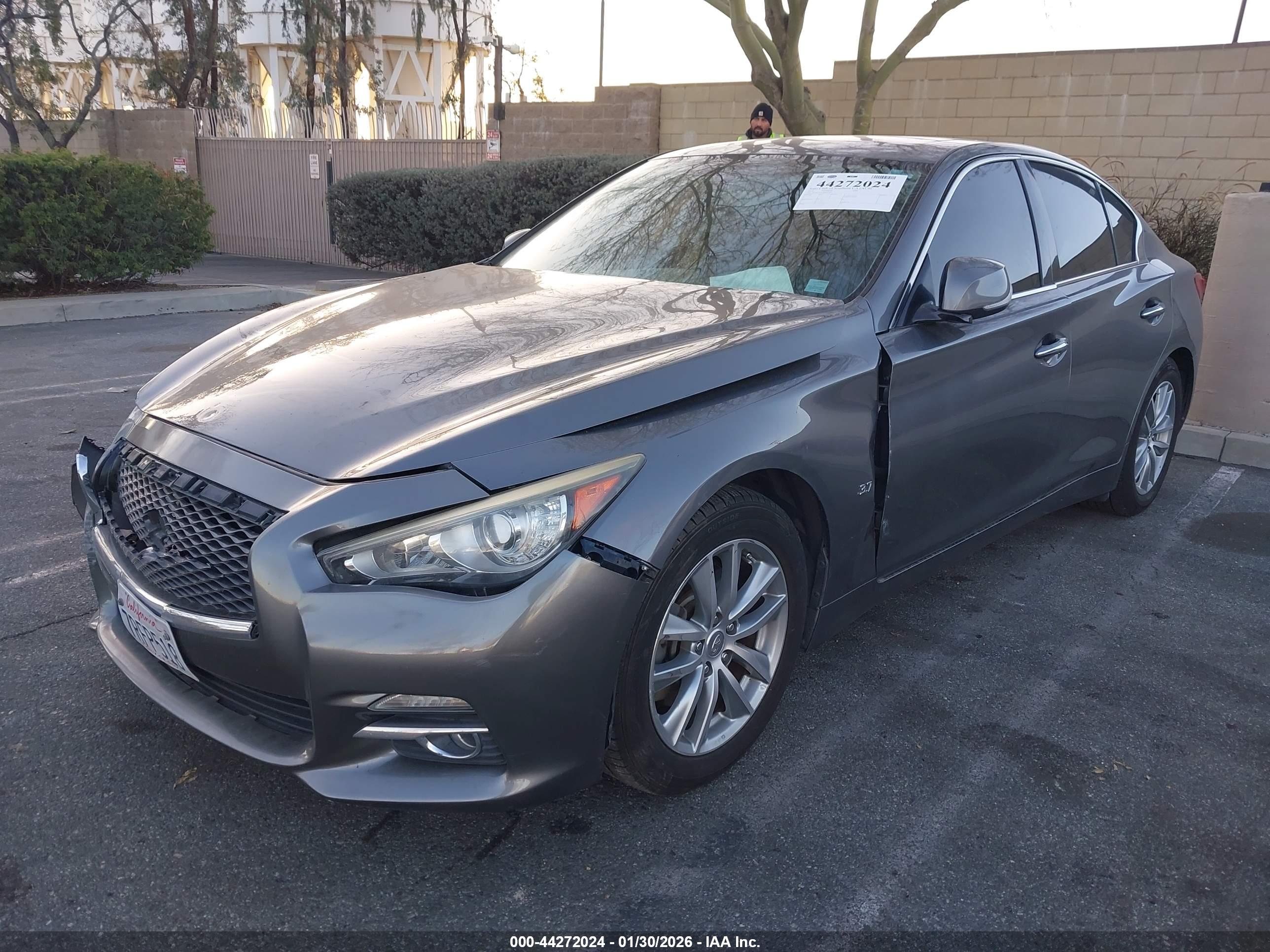 INFINITI Q50 image 2