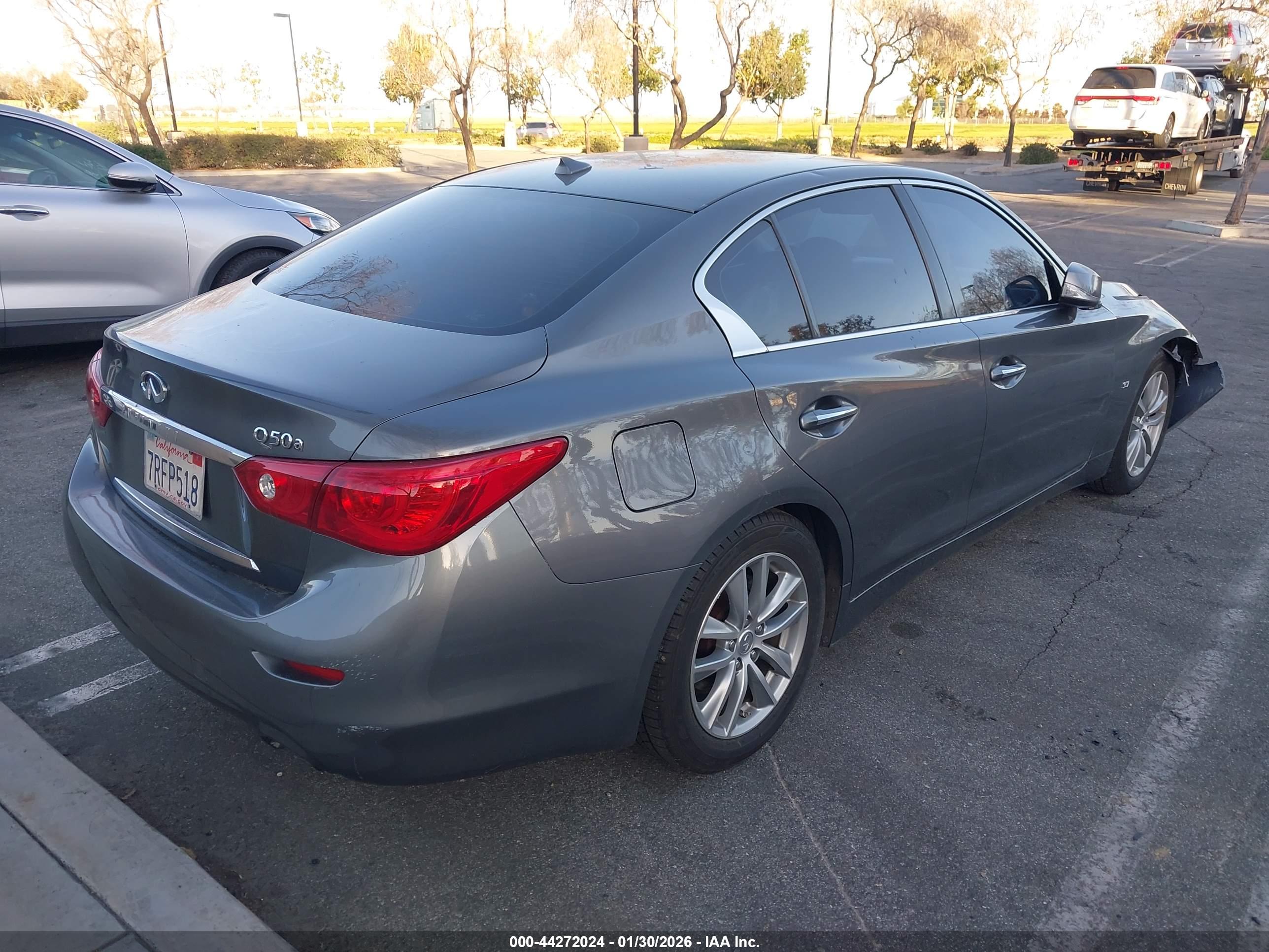 INFINITI Q50 image 4