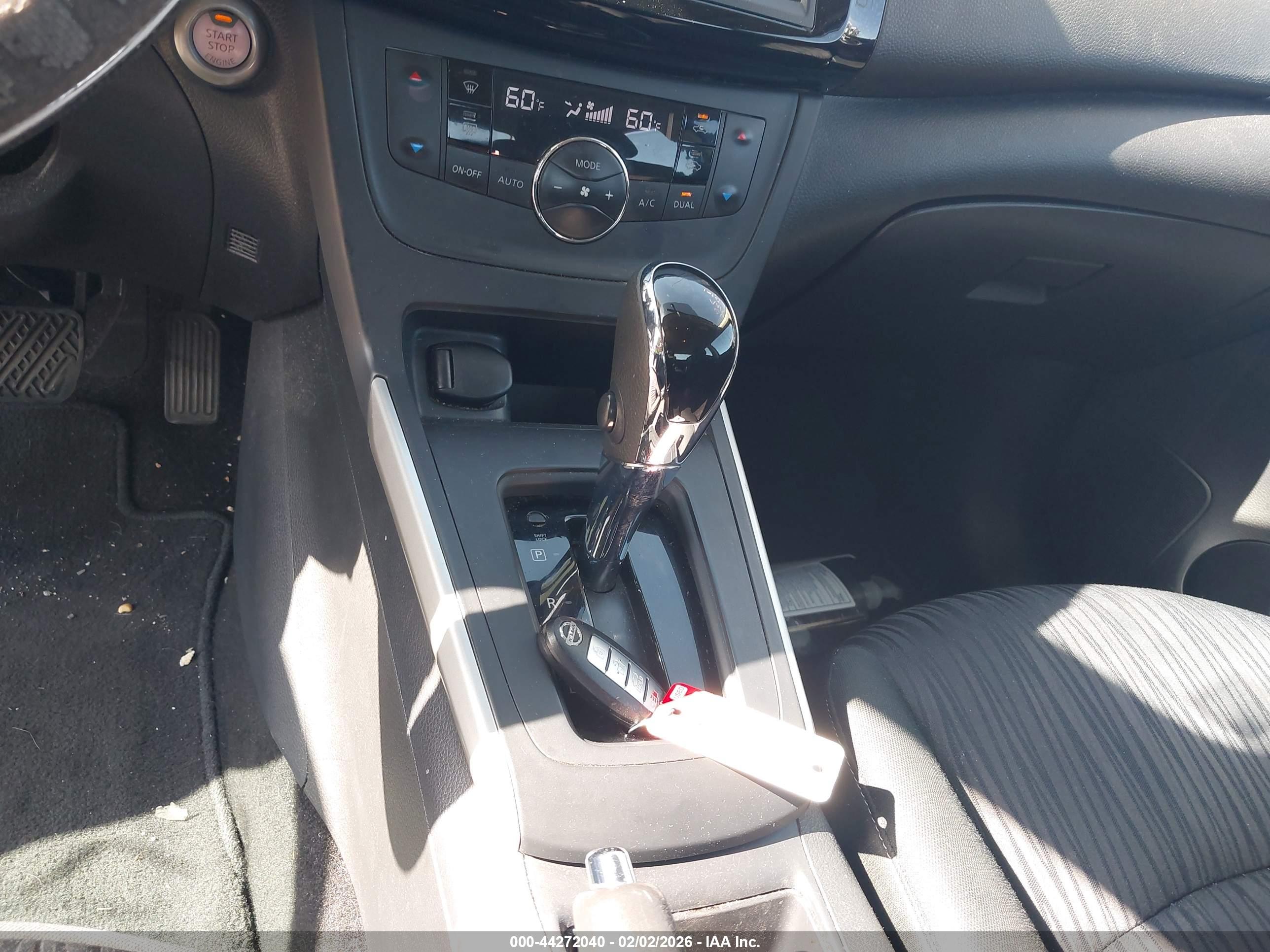 NISSAN SENTRA image 11