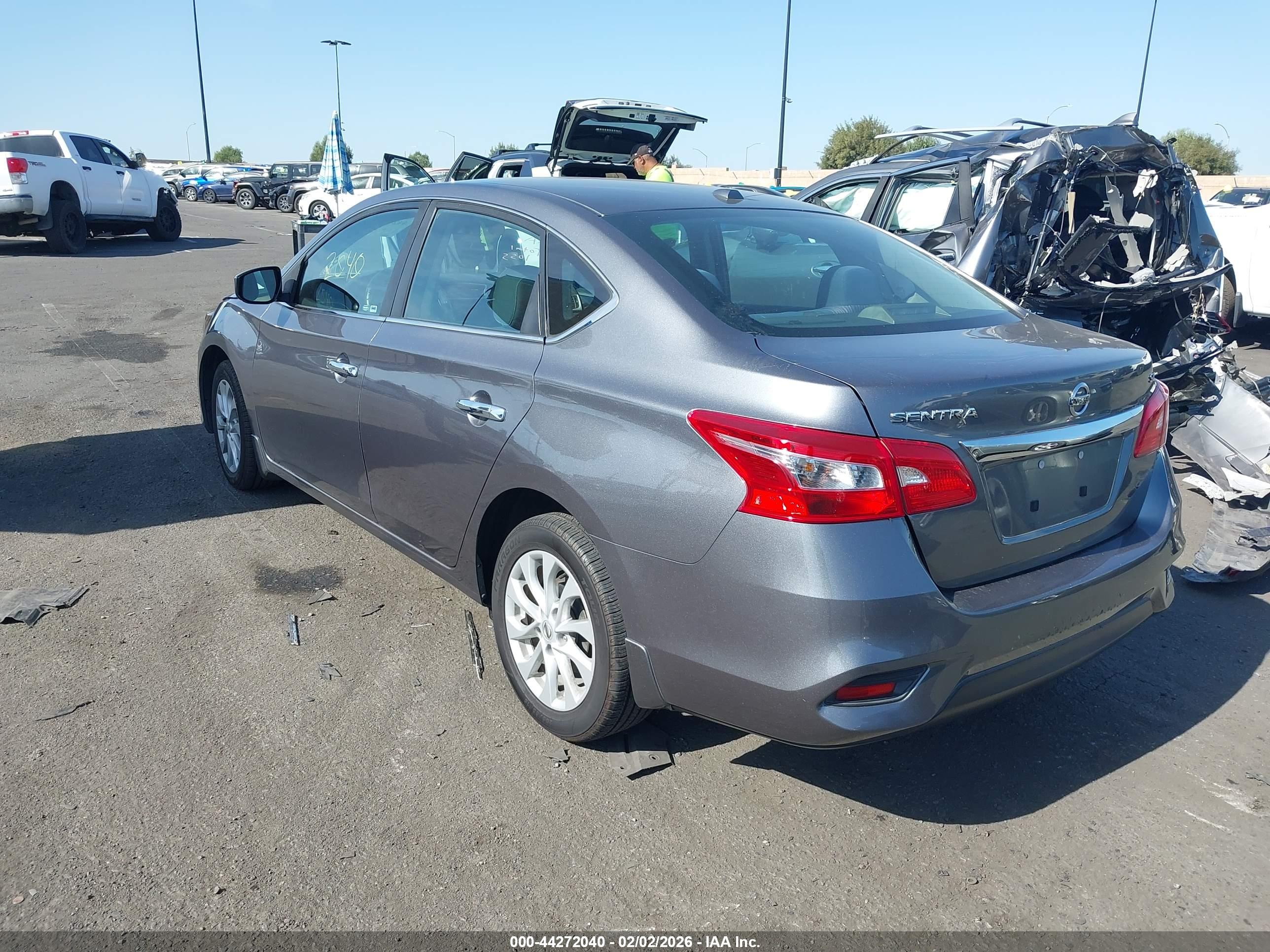 NISSAN SENTRA image 3