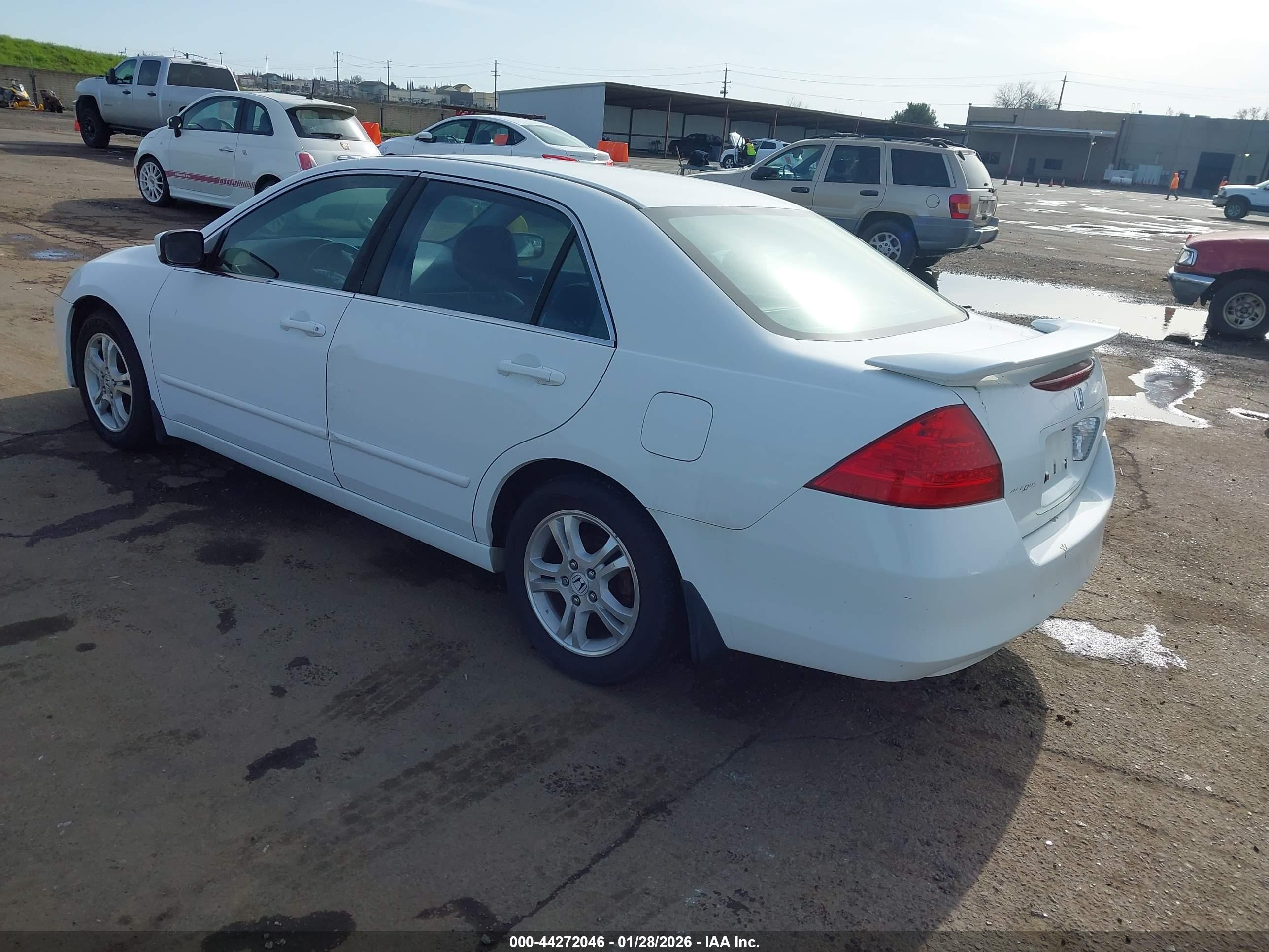 HONDA ACCORD image 3