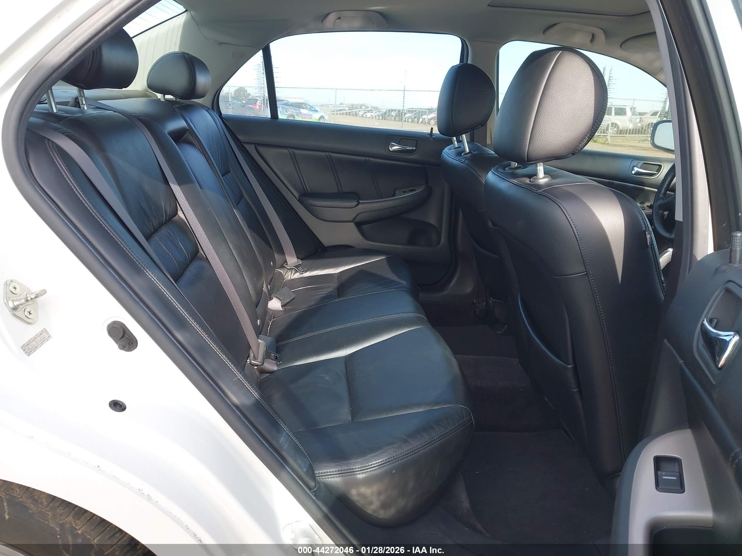 HONDA ACCORD image 8