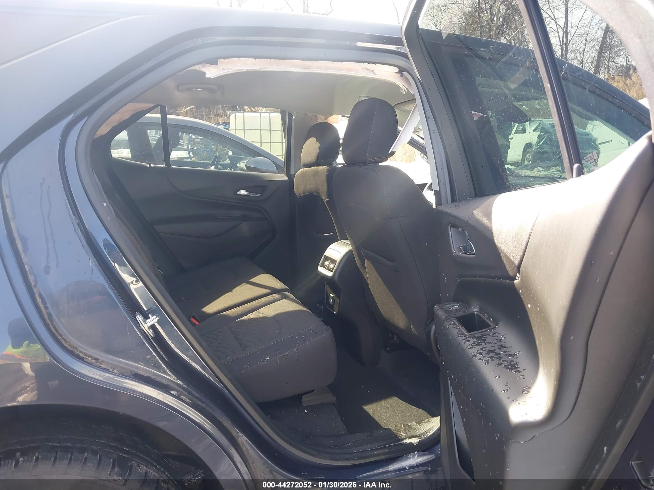 CHEVROLET EQUINOX image 8